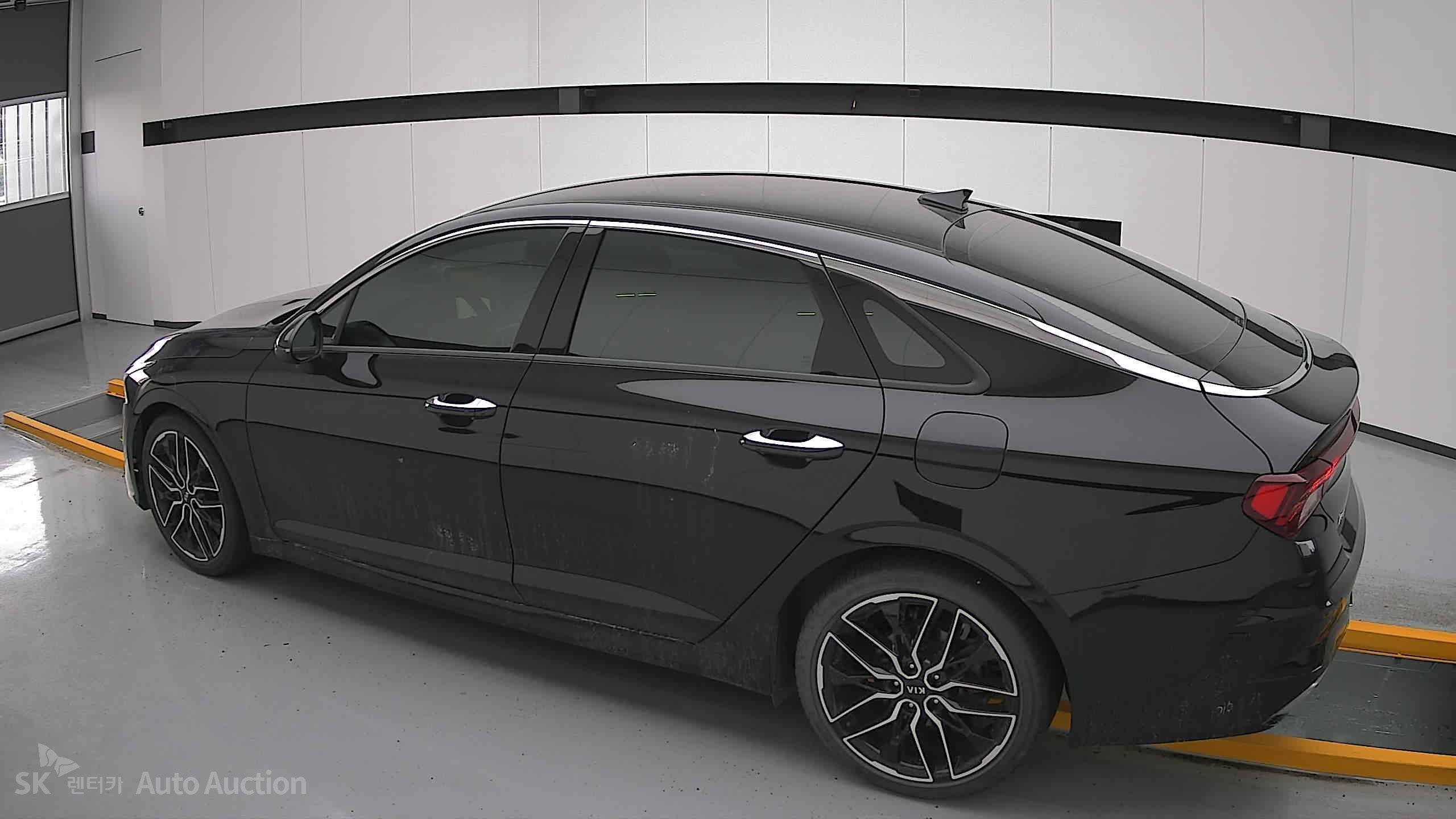 2021 - kia k5