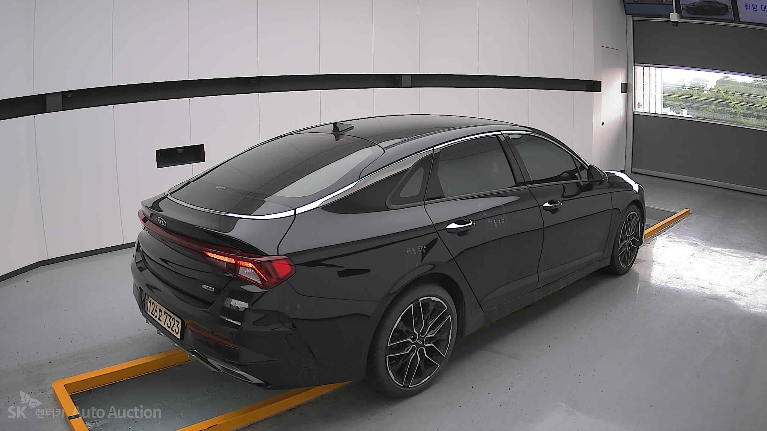 2021 - kia k5