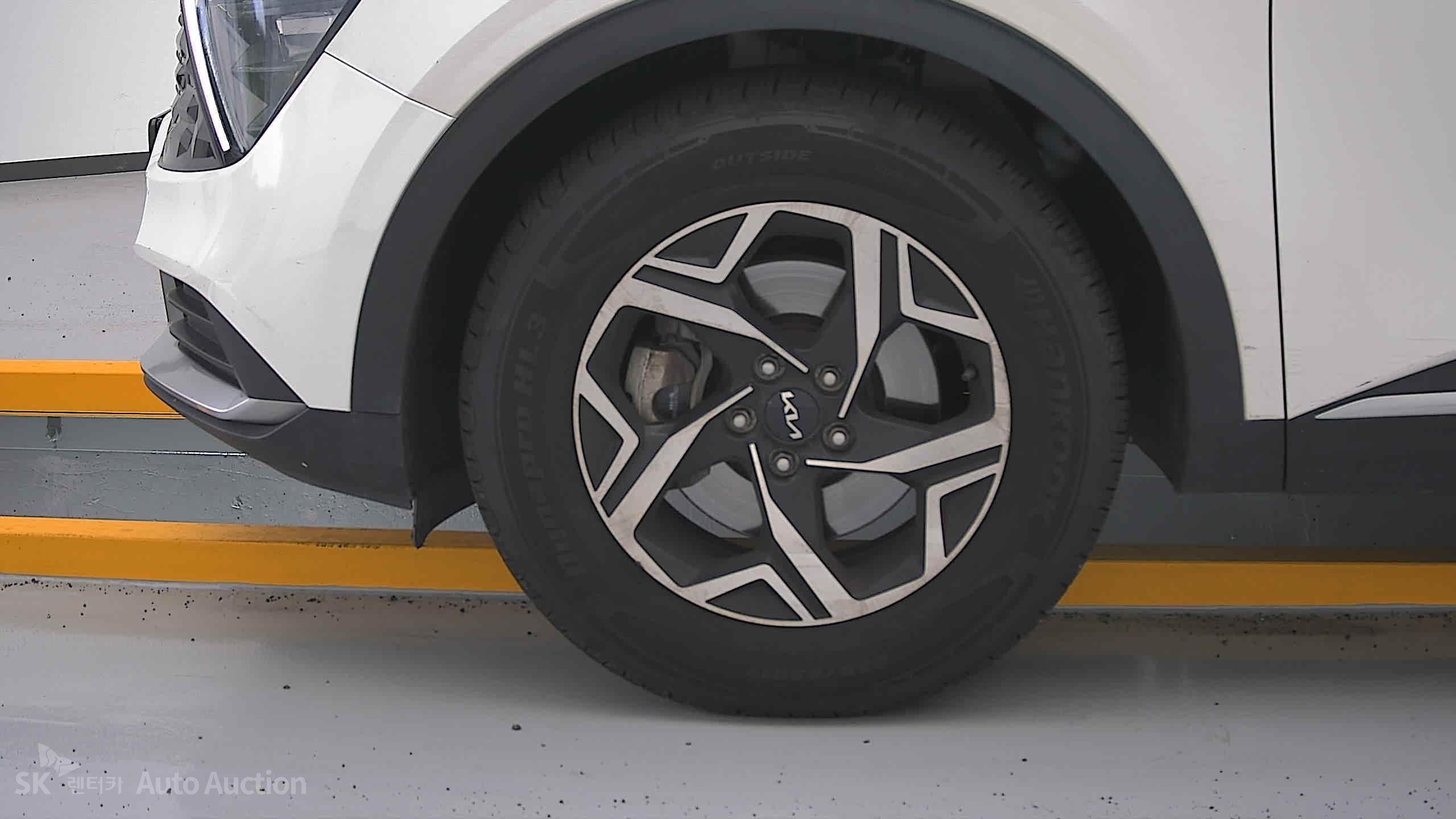 2022 - kia sportage