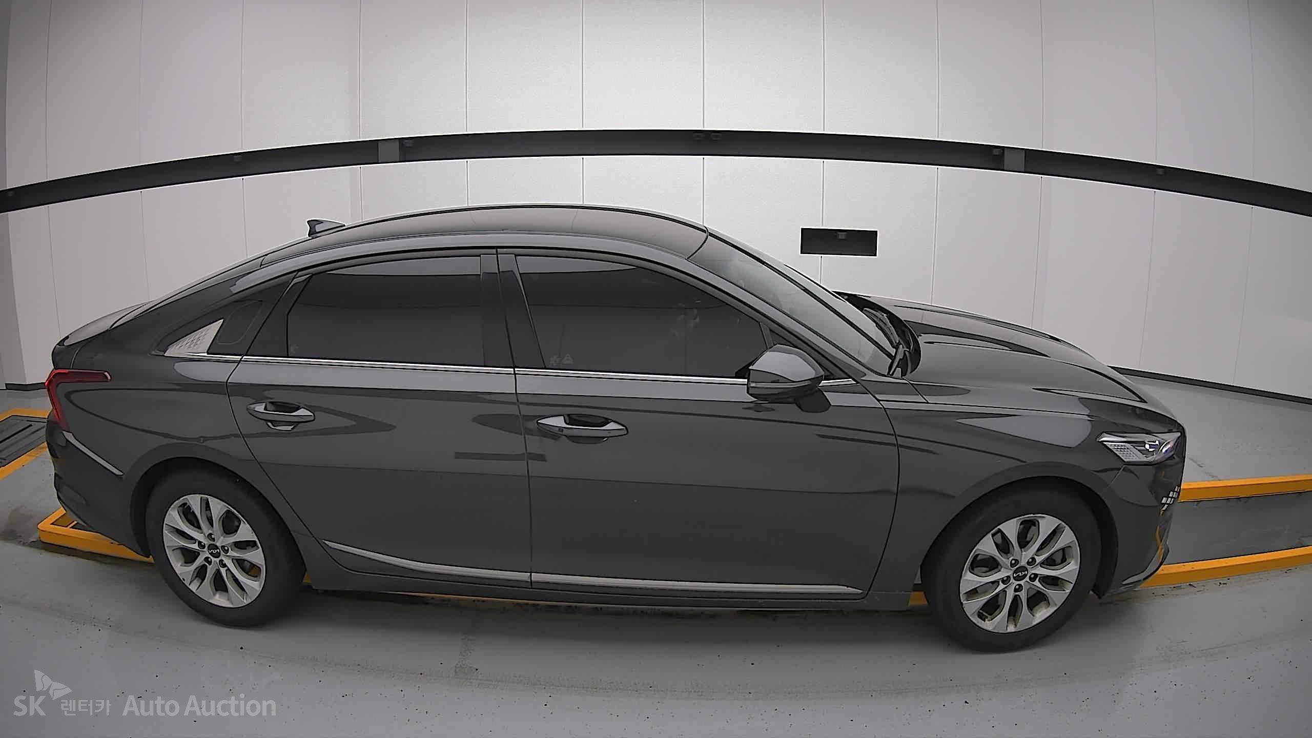 2023 - kia k8