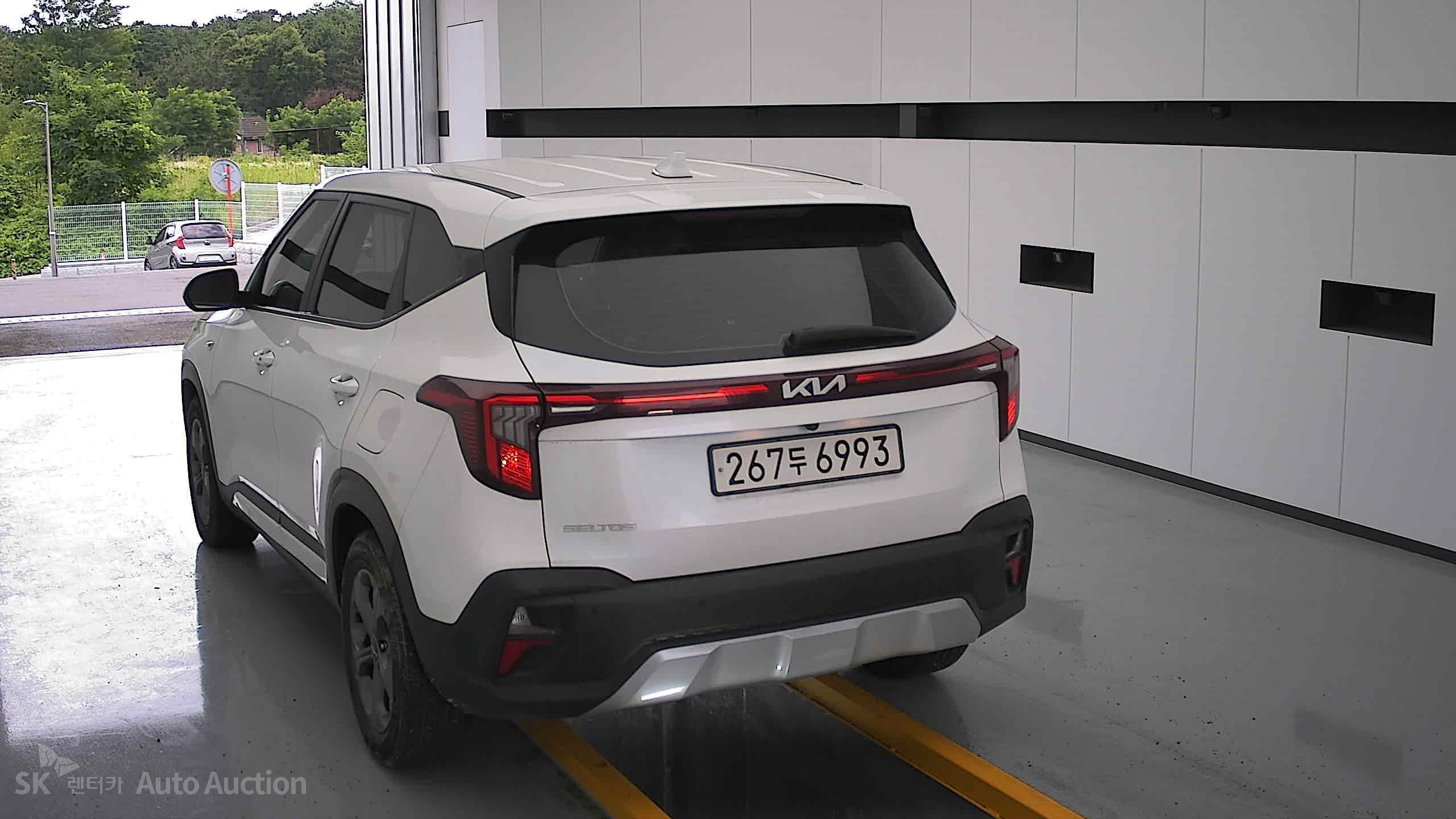 2023 - kia seltos