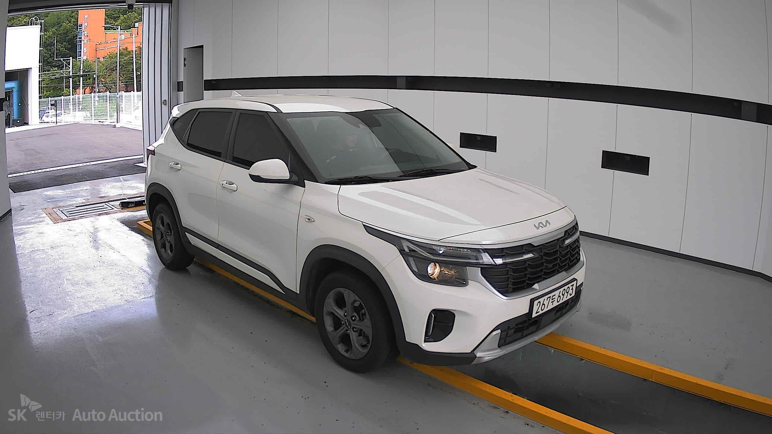 2023 - kia seltos