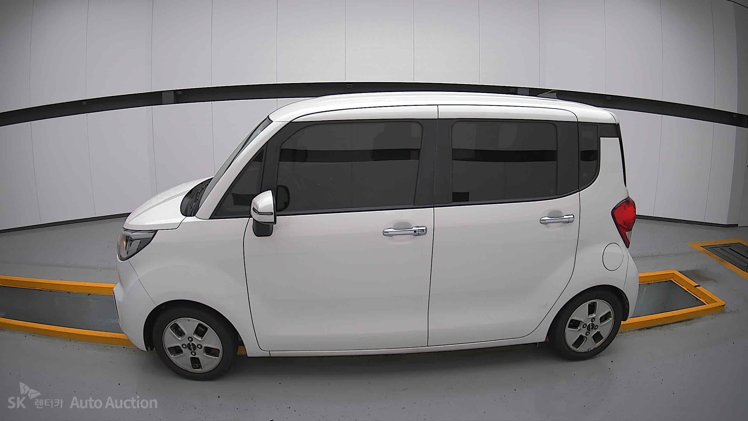 2022 - kia ray