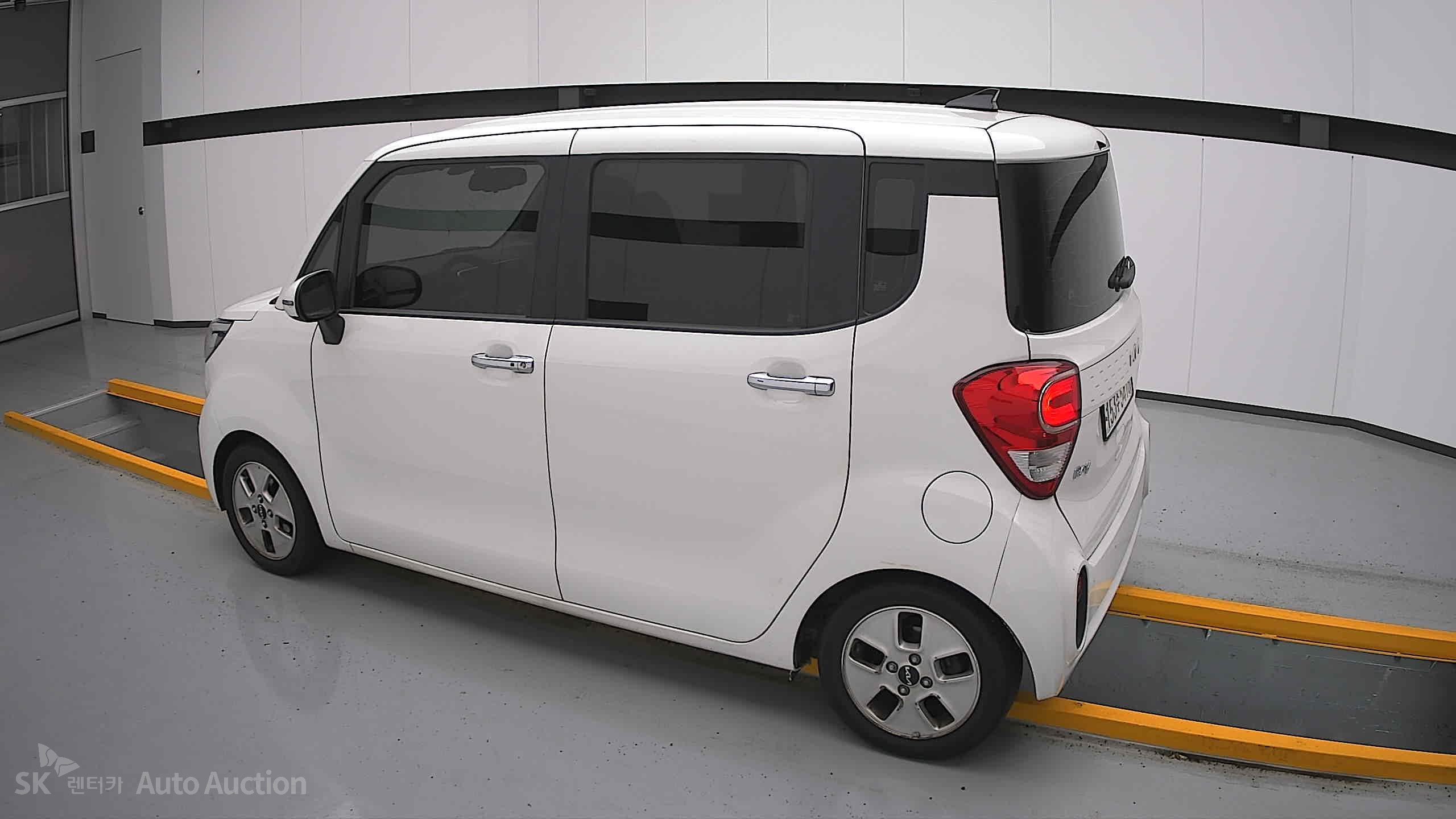 2022 - kia ray