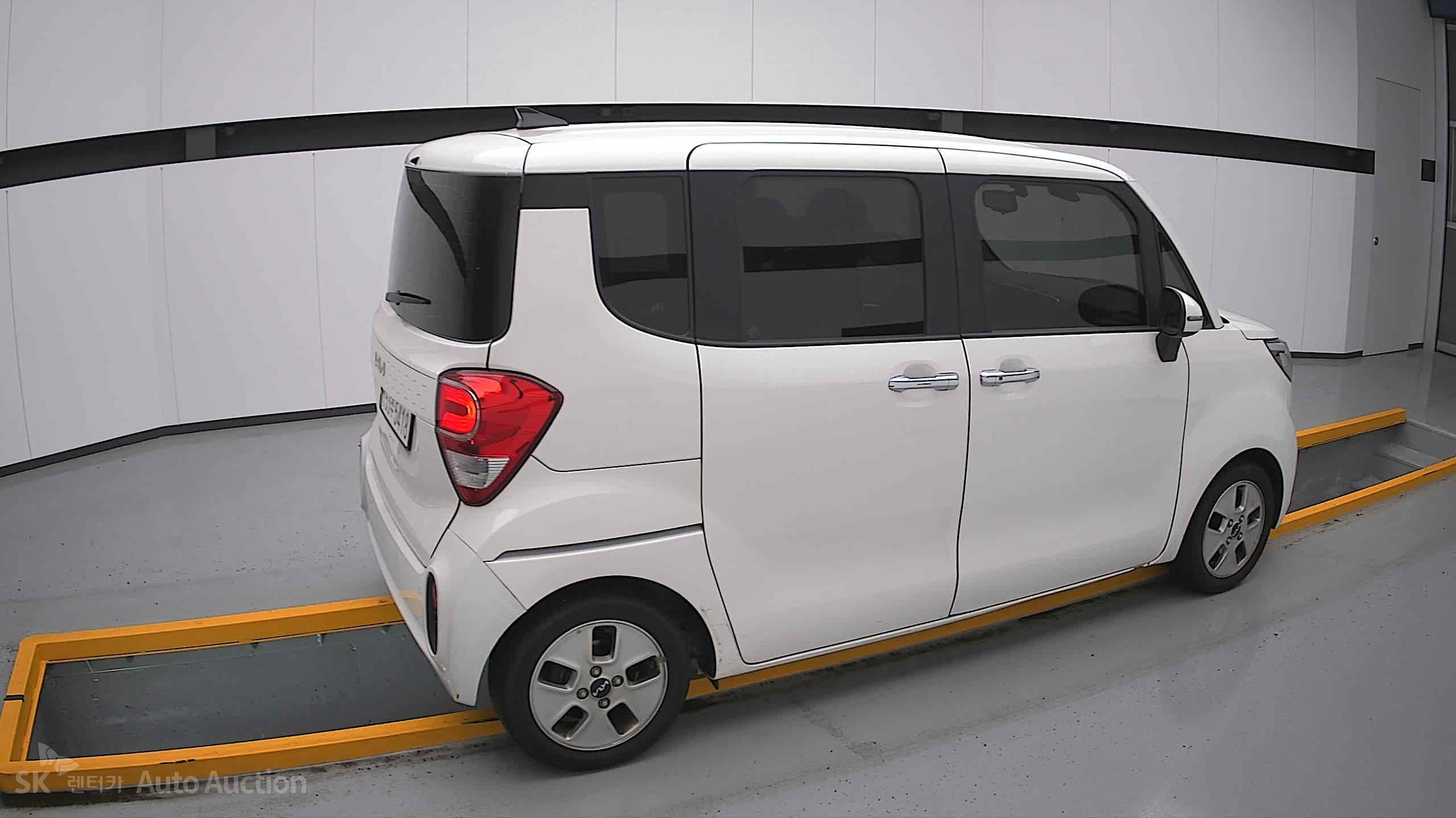 2022 - kia ray