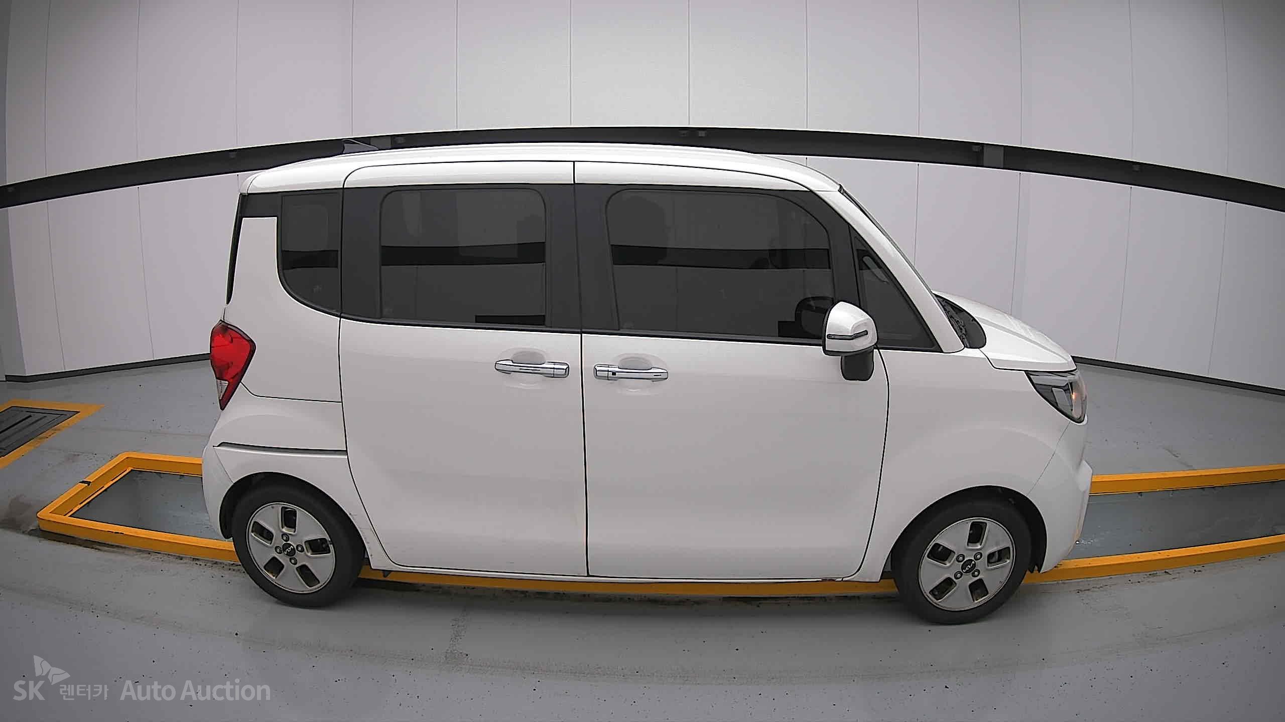 2022 - kia ray