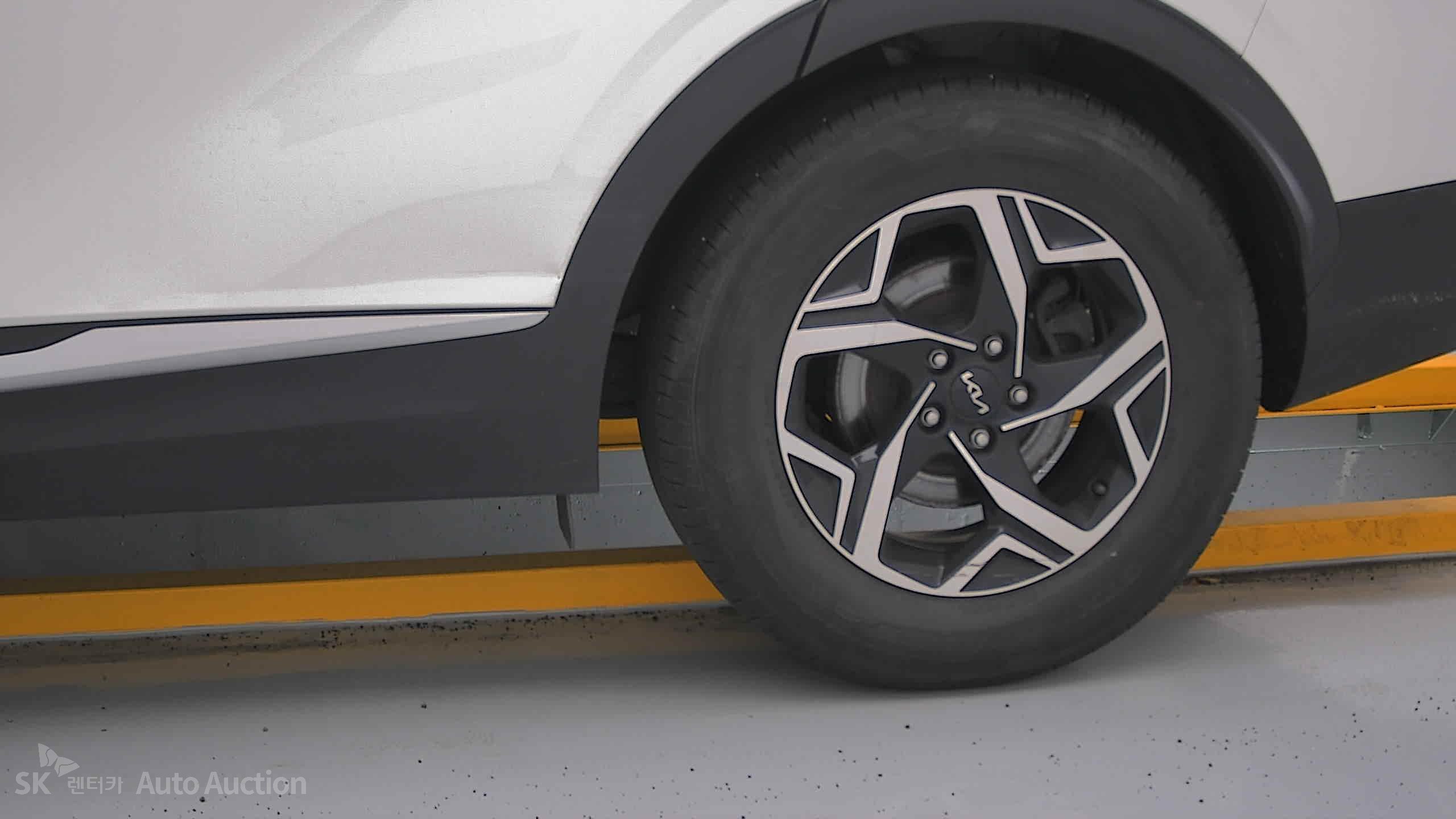 2023 - kia sportage