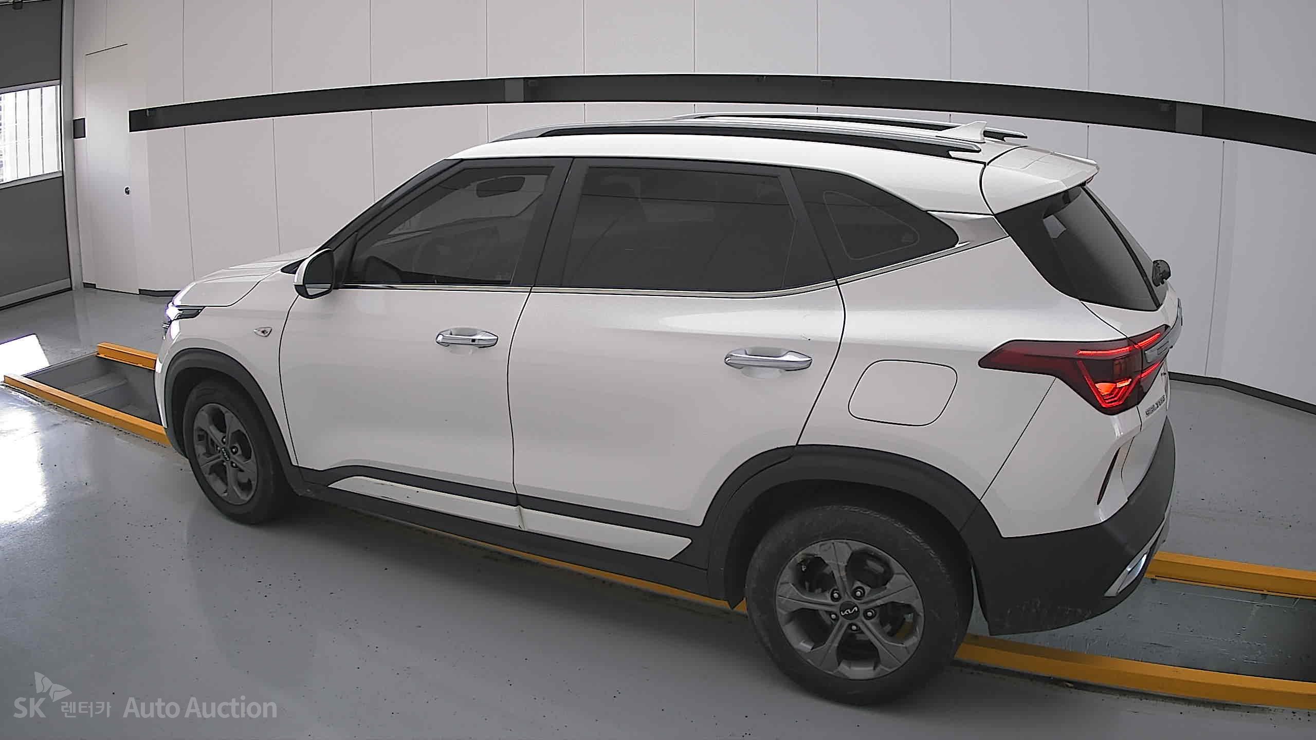 2023 - kia seltos