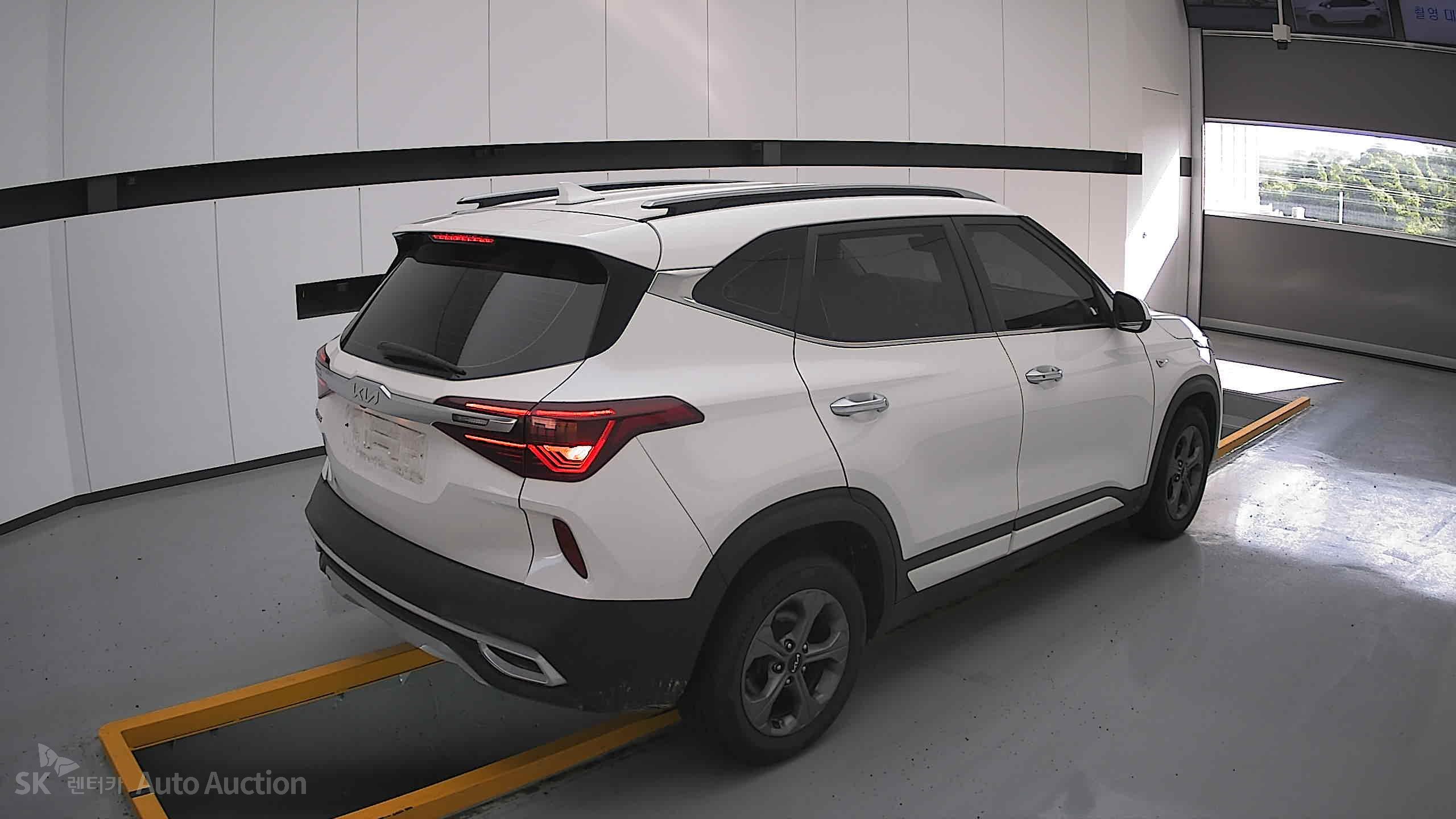 2023 - kia seltos