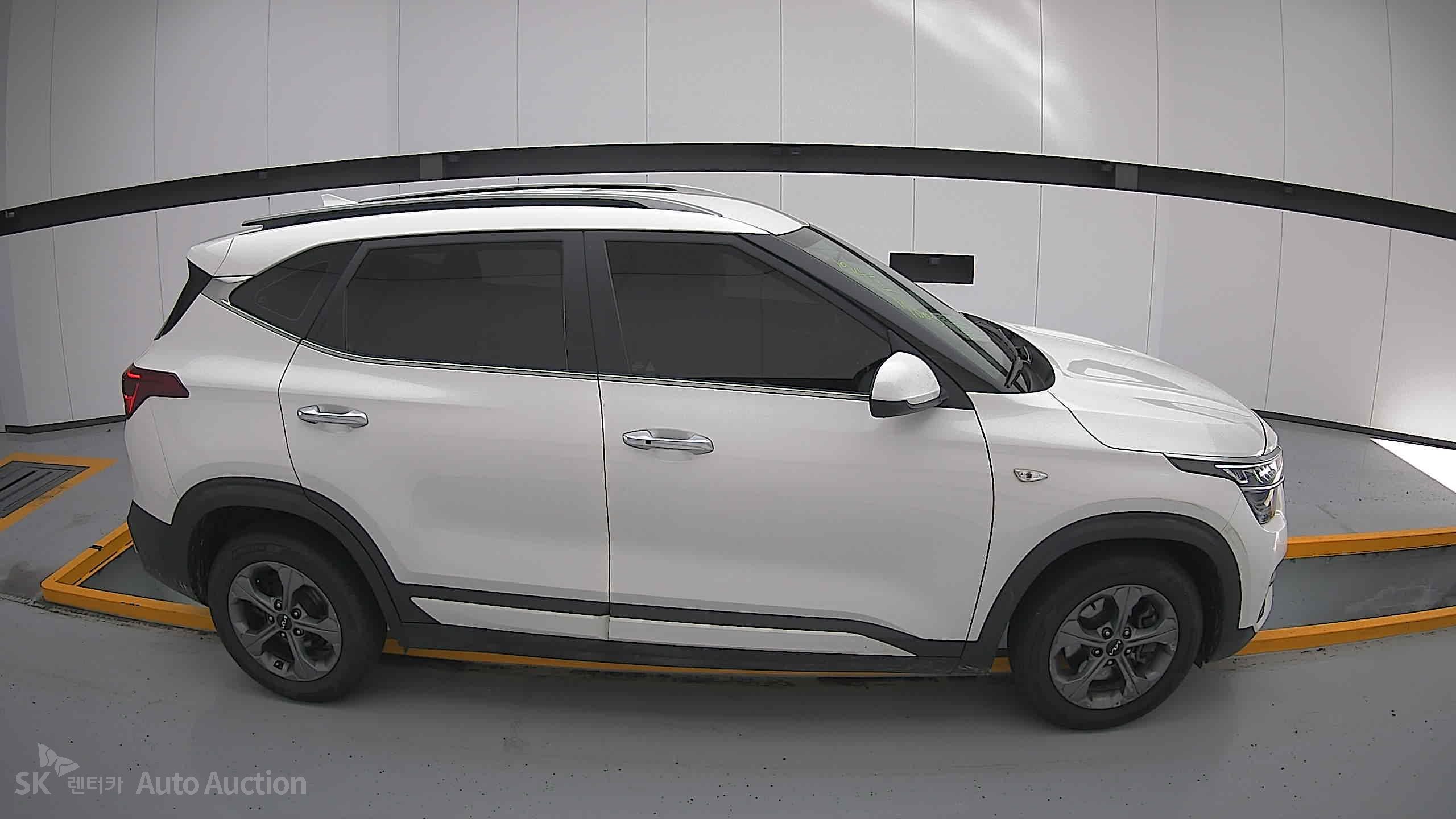 2023 - kia seltos
