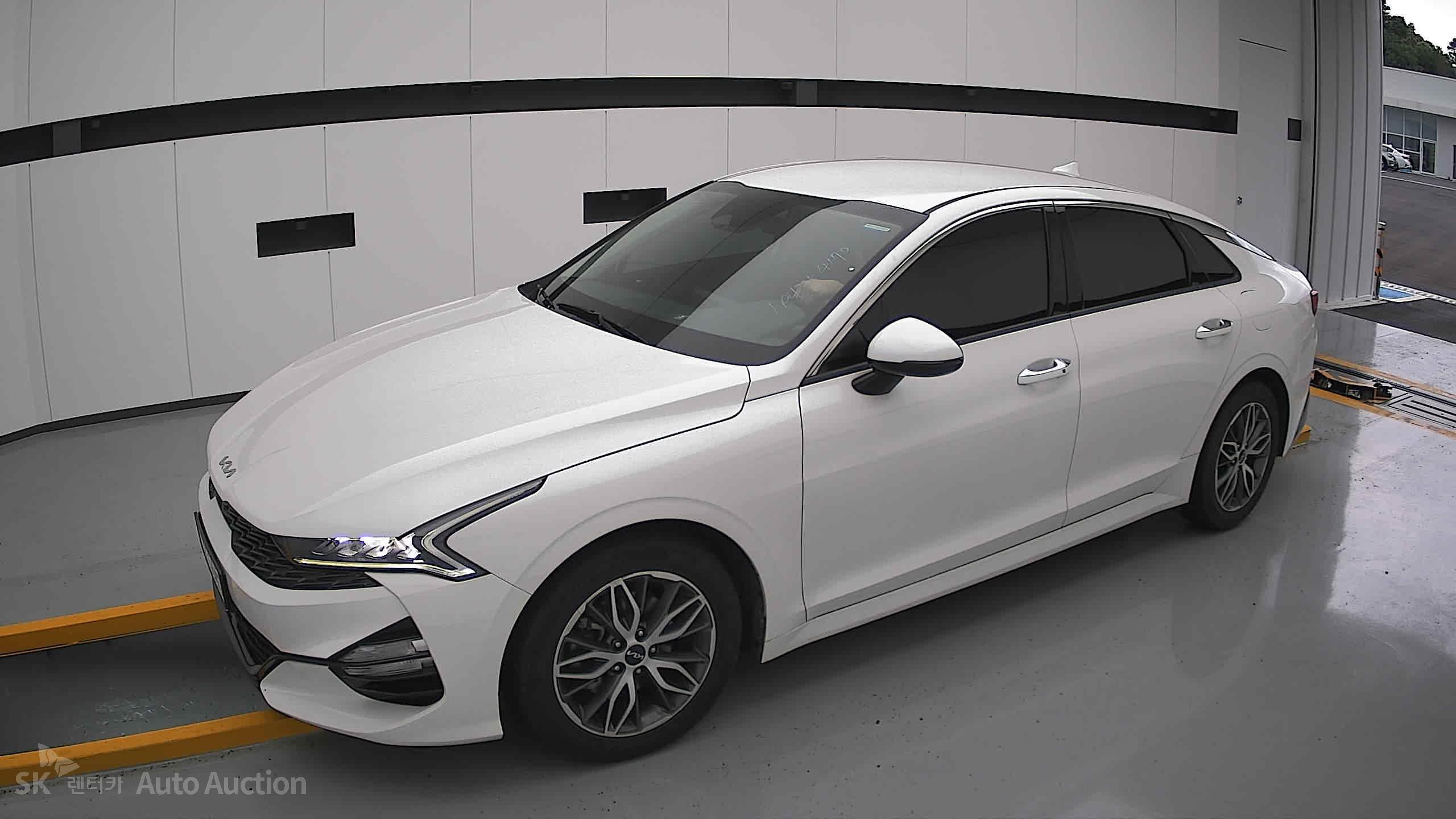 2023 - kia k5