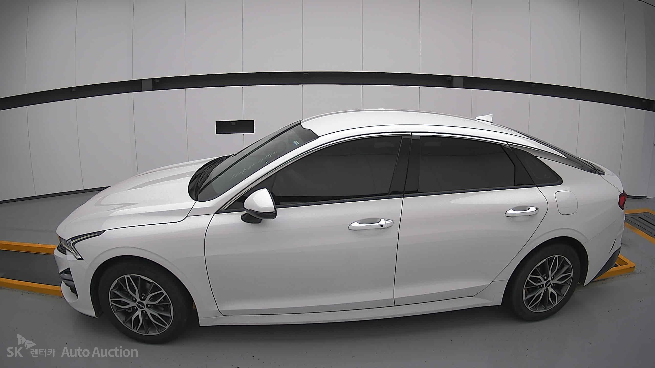 2023 - kia k5