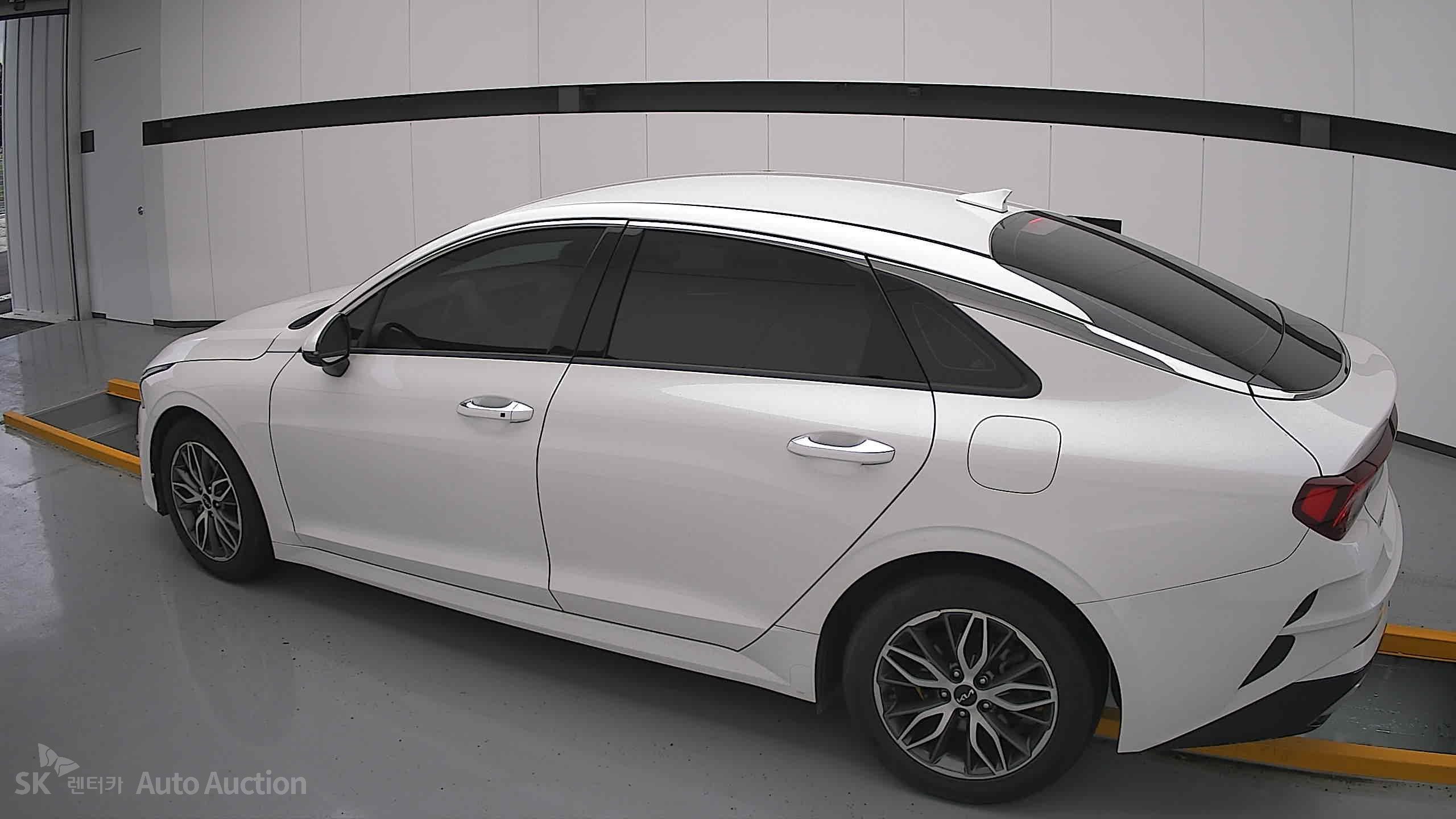 2023 - kia k5