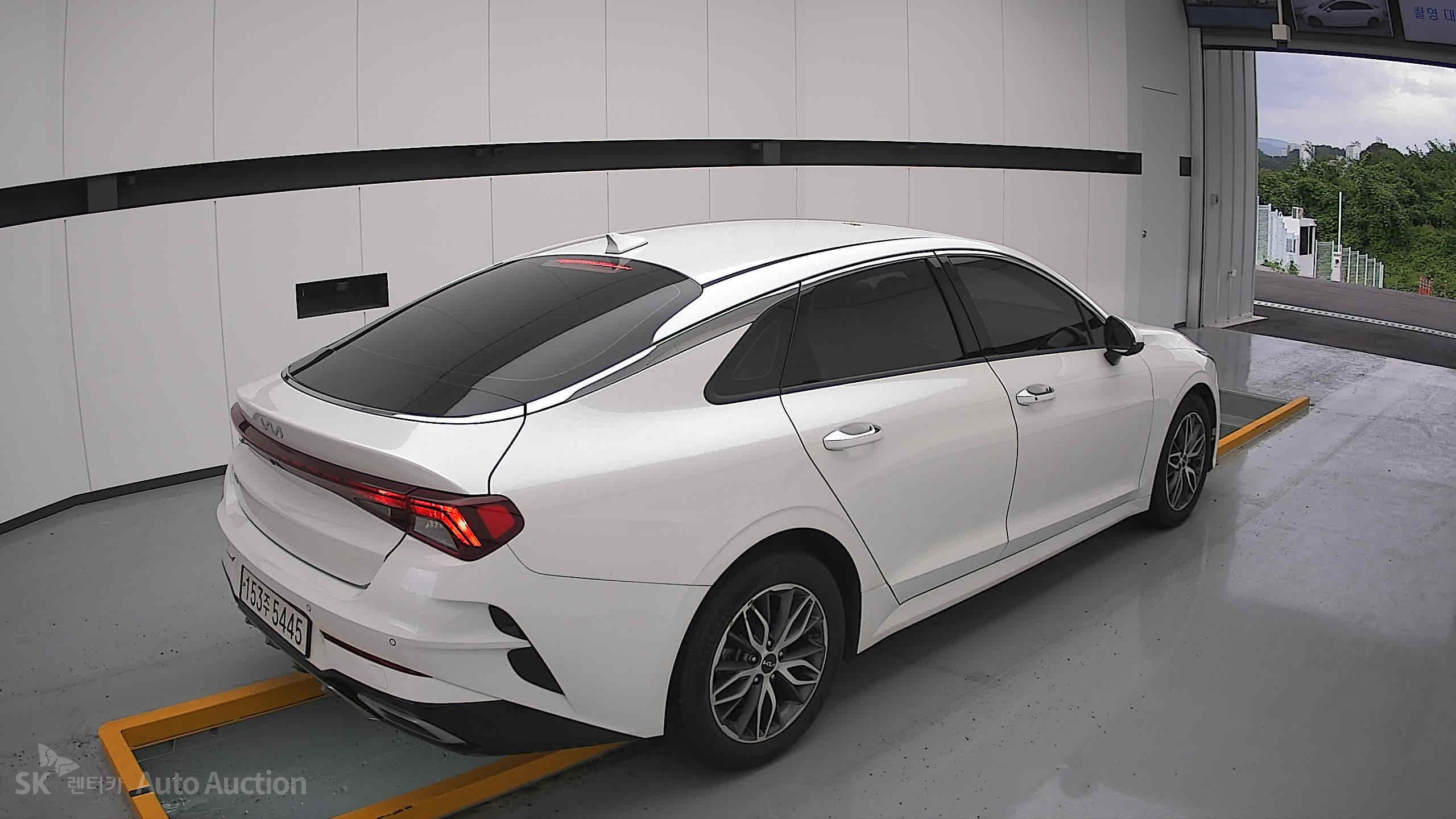 2023 - kia k5