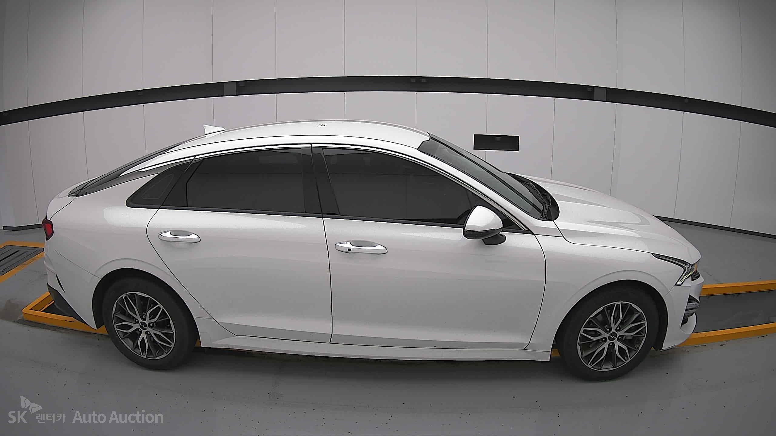 2023 - kia k5