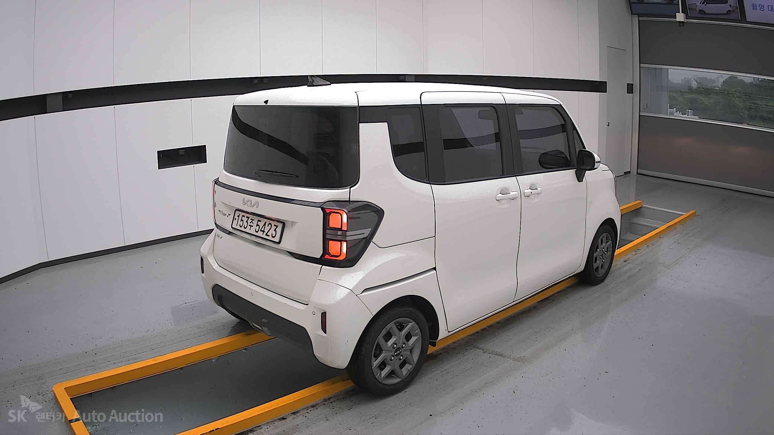 2023 - kia ray