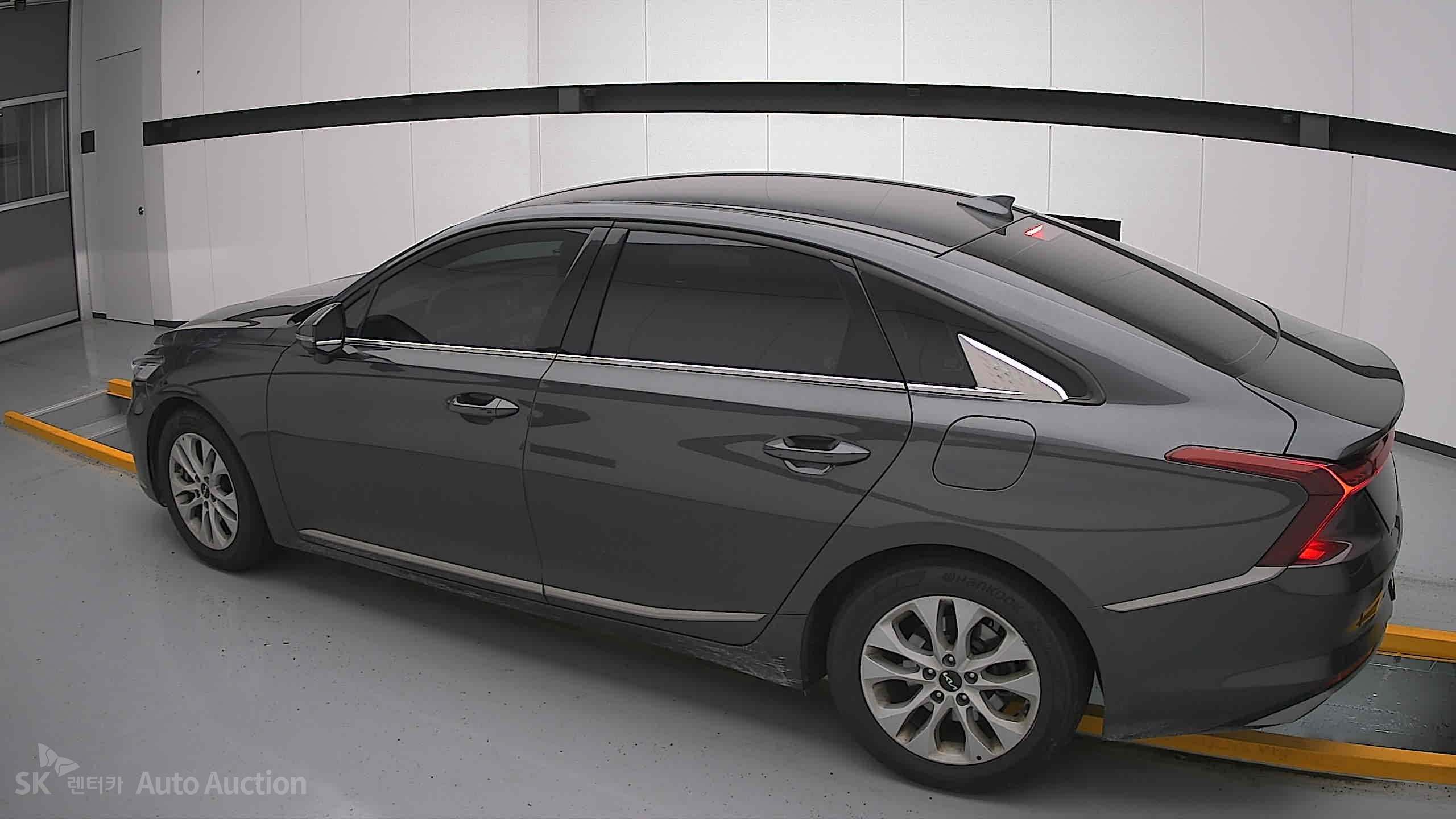 2023 - kia k8