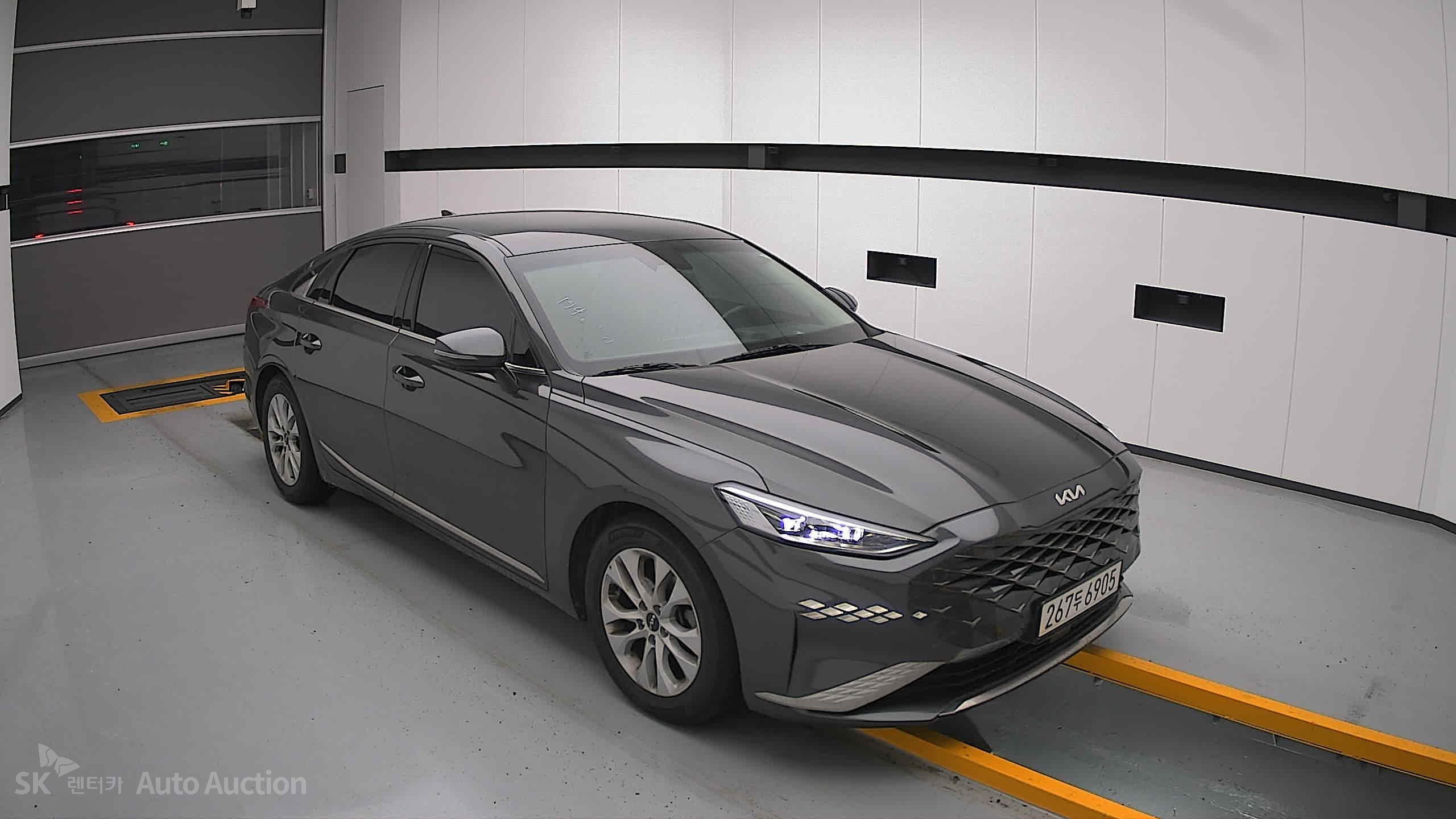 2023 - kia k8
