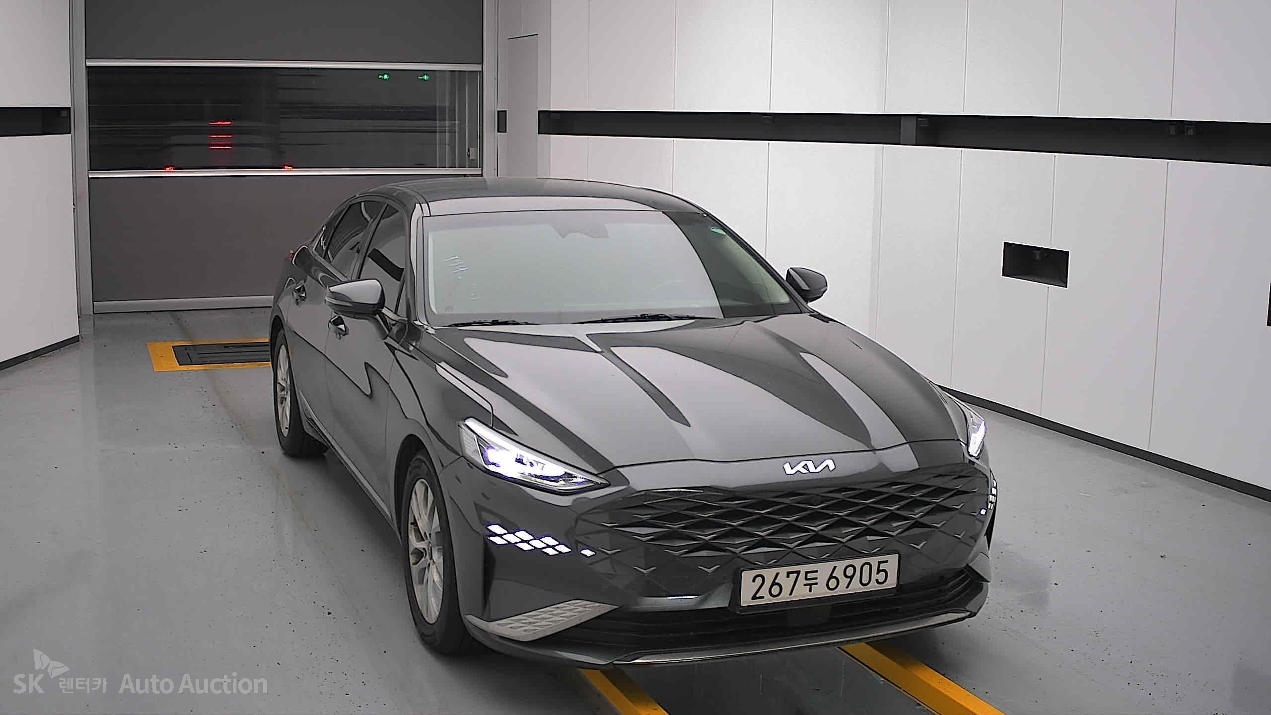 2023 - kia k8