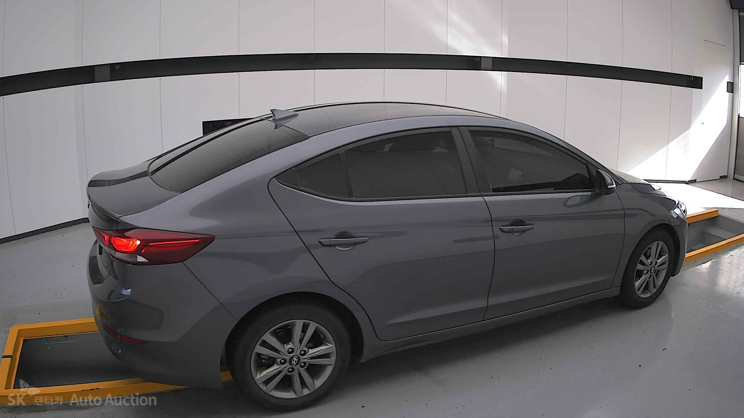 2017 - hyundai avante ad