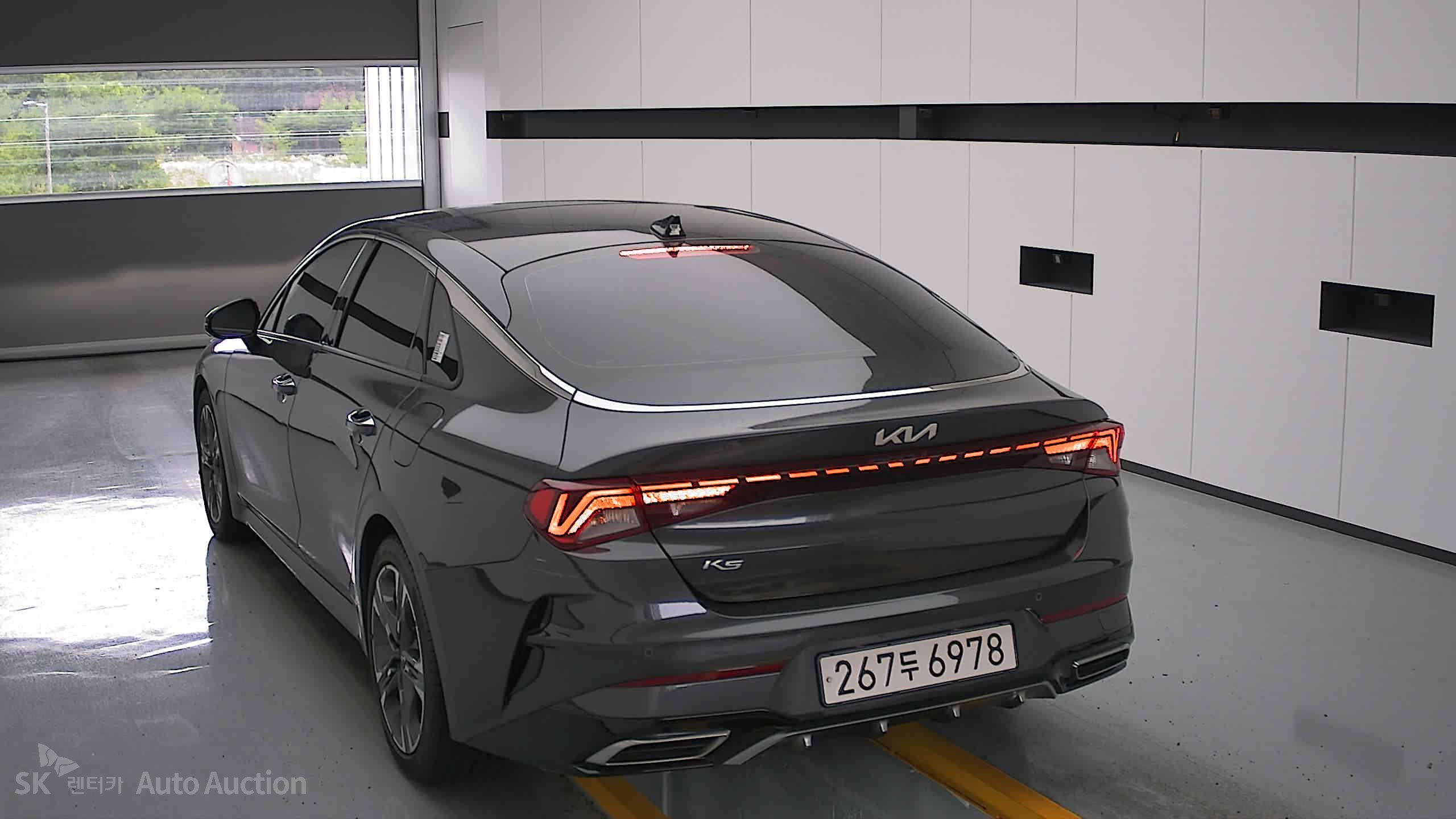 2022 - kia k5