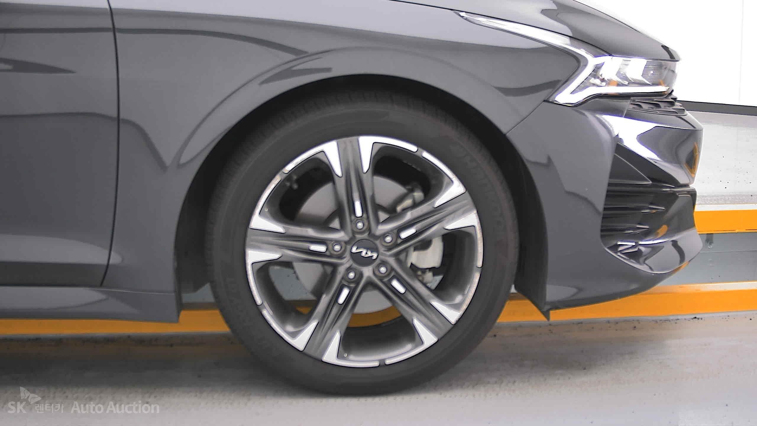2022 - kia k5