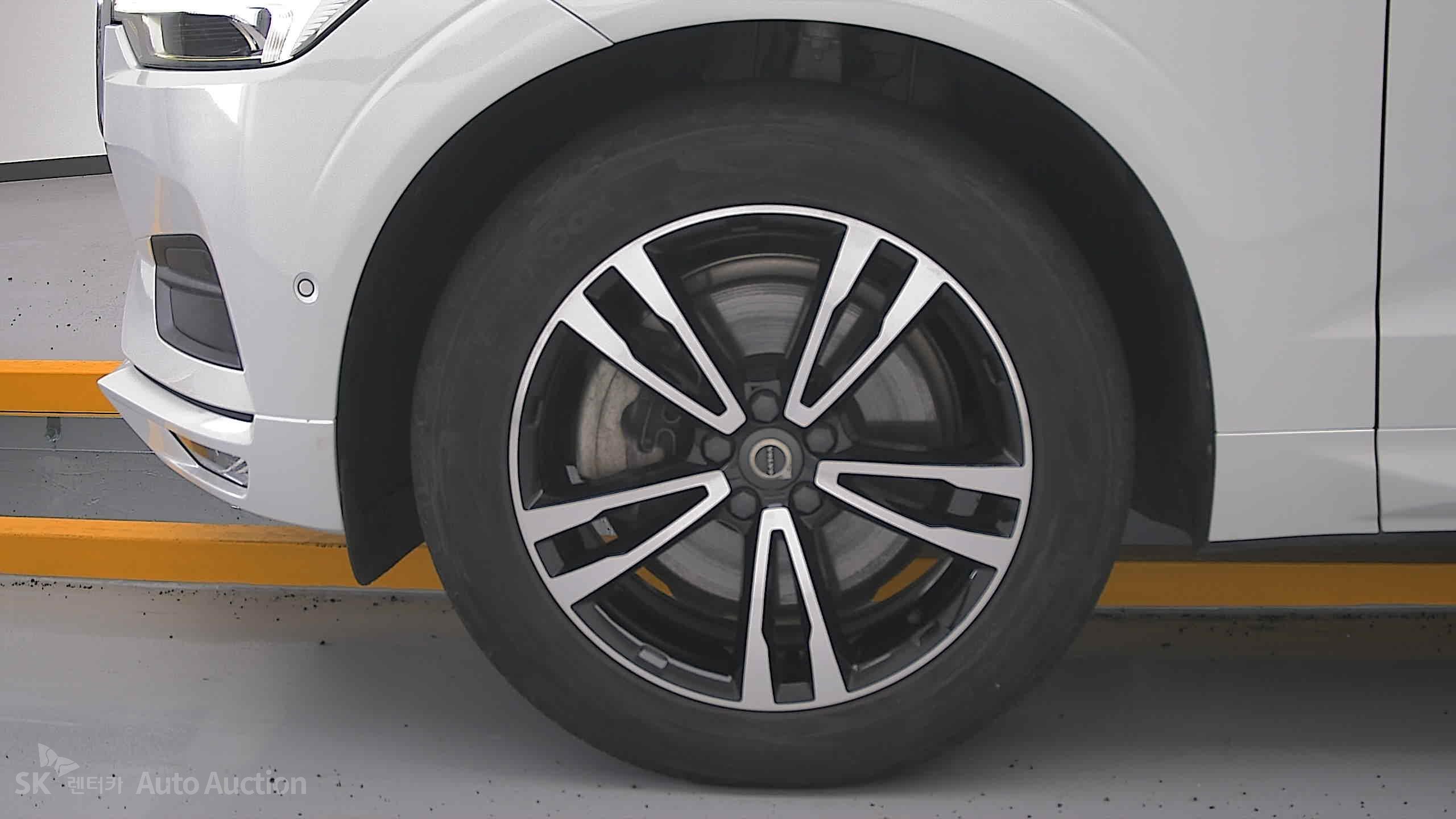 2019 - volvo xc60