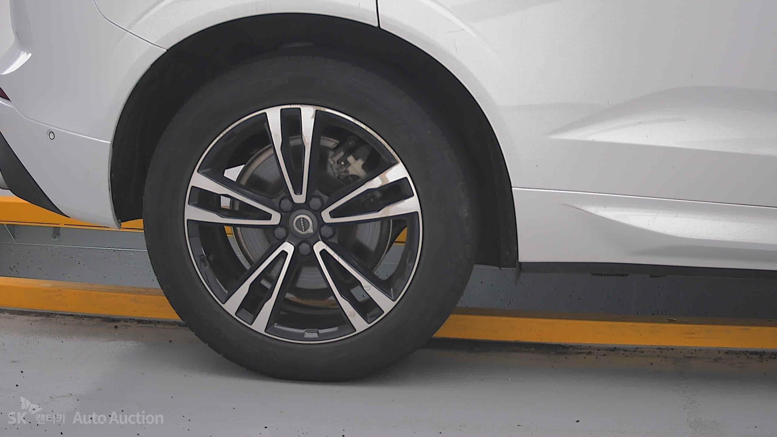 2019 - volvo xc60