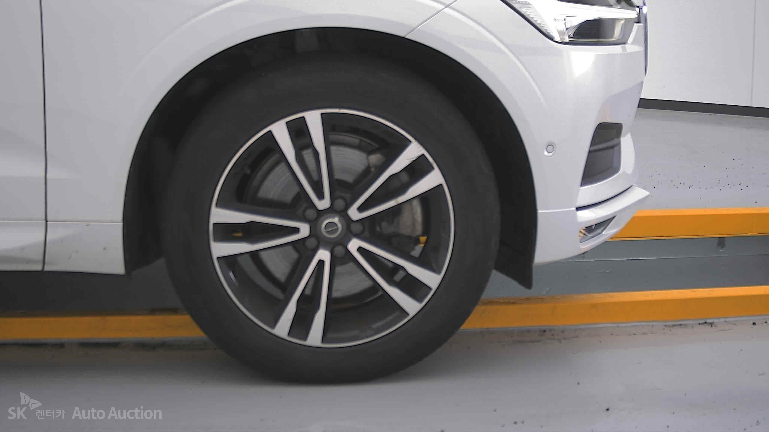 2019 - volvo xc60