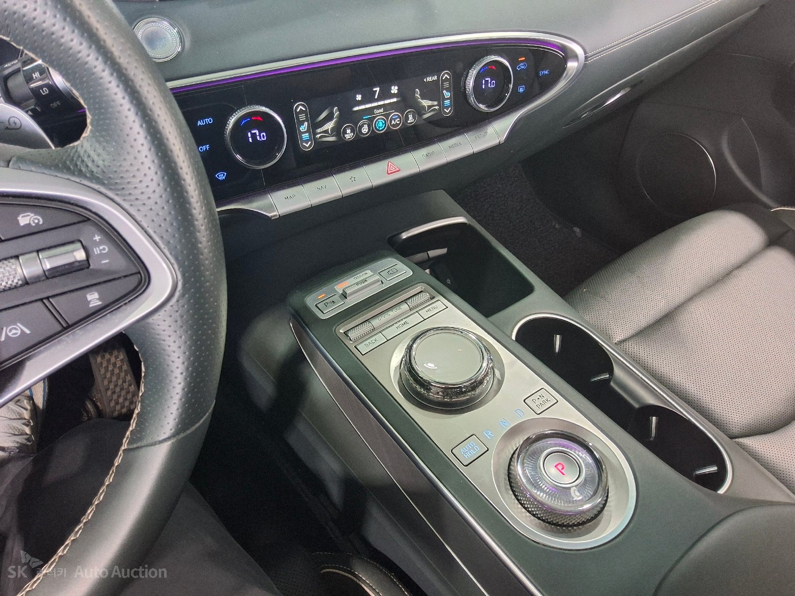 2022 - genesis egv70