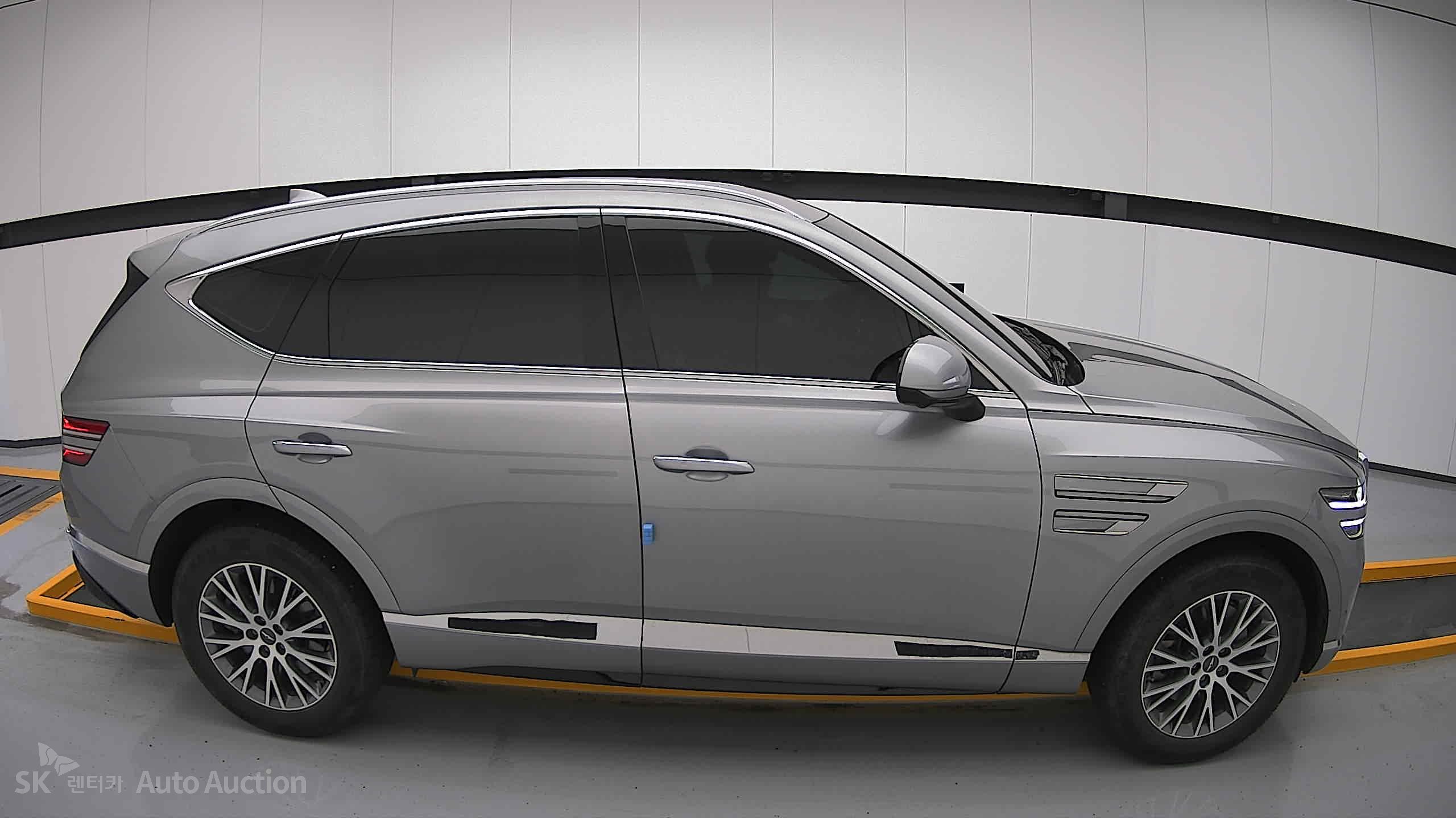 2022 - genesis gv80