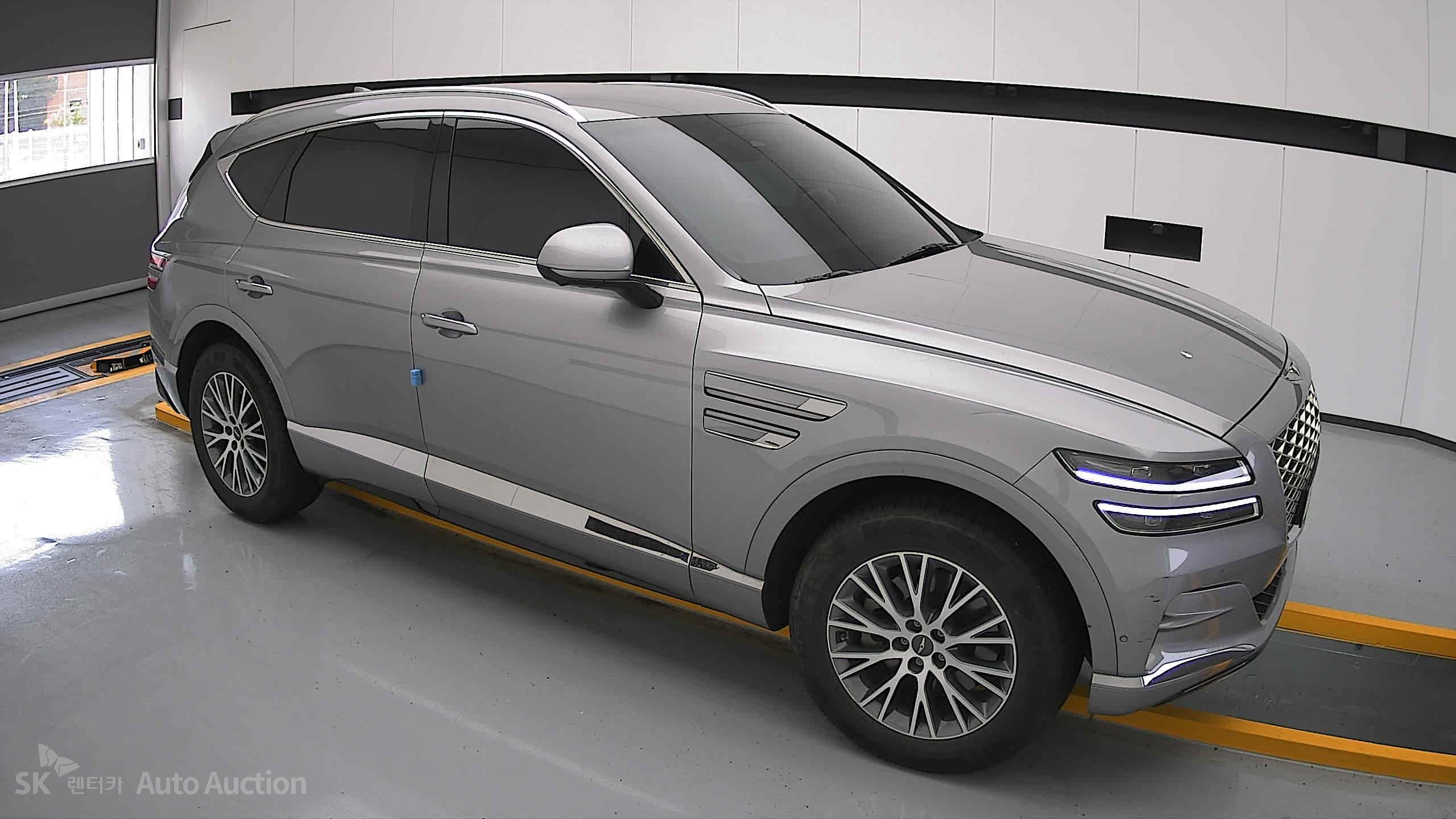 2022 - genesis gv80