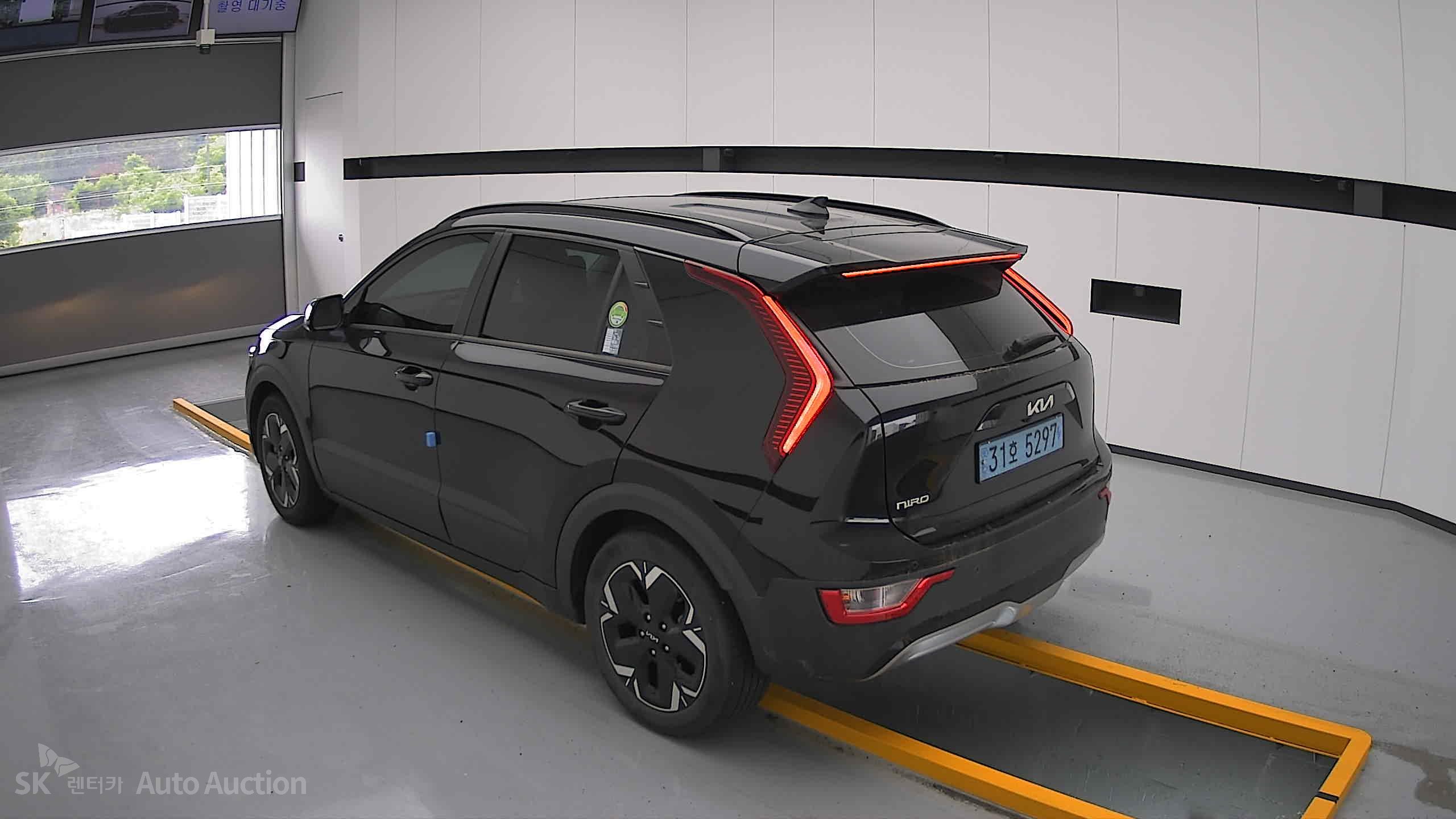 2023 - kia niro ev