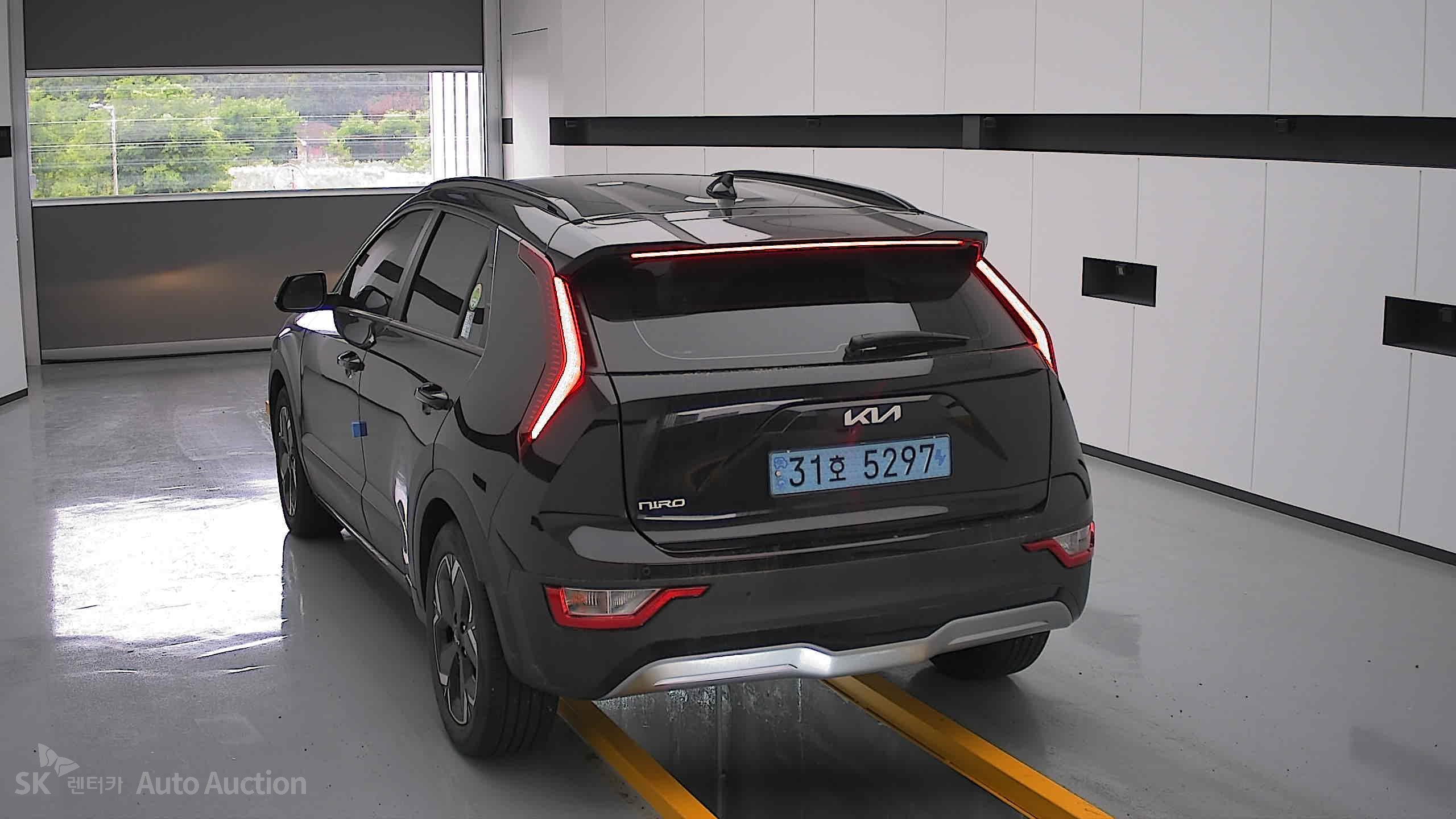 2023 - kia niro ev