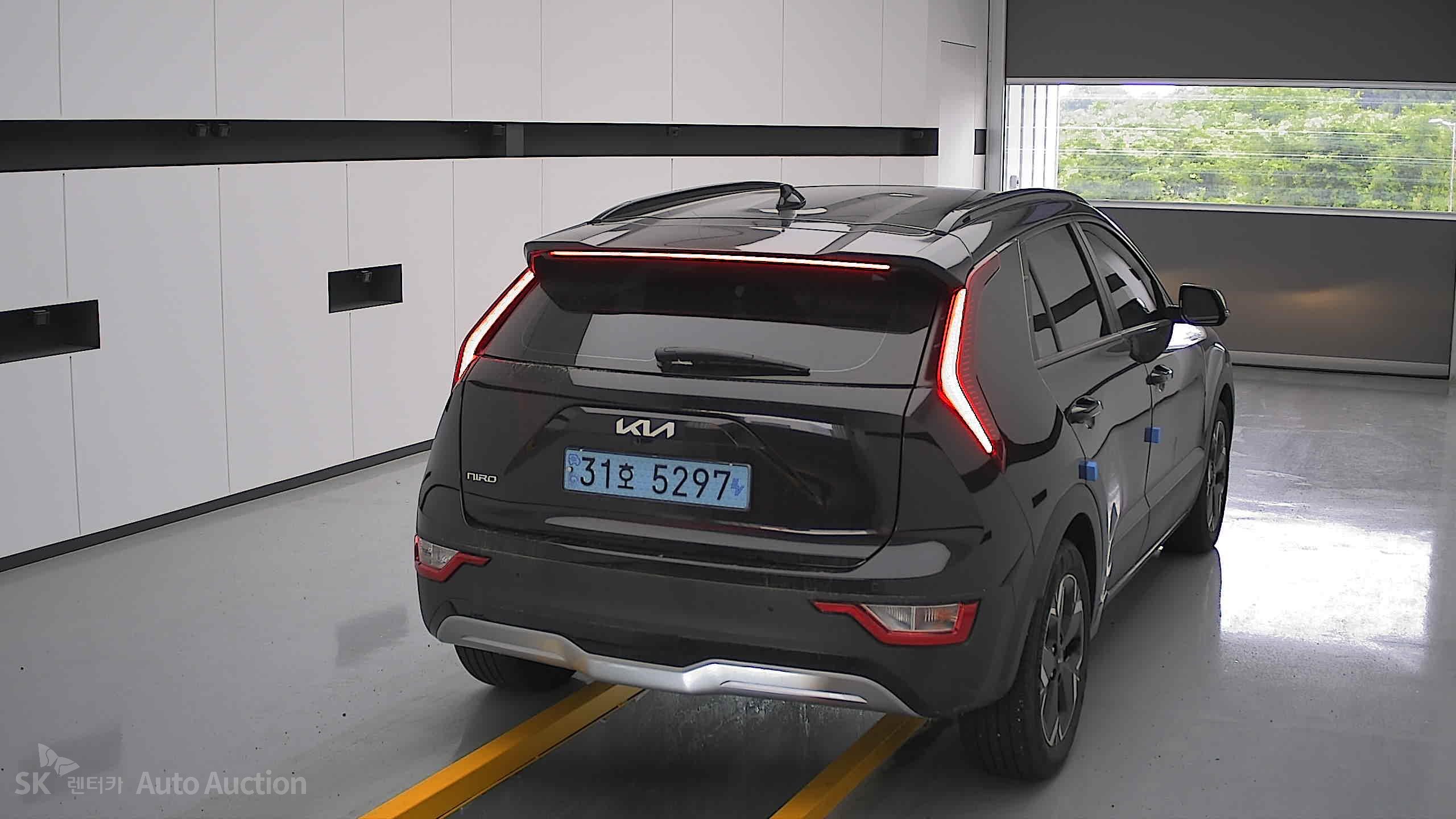 2023 - kia niro ev