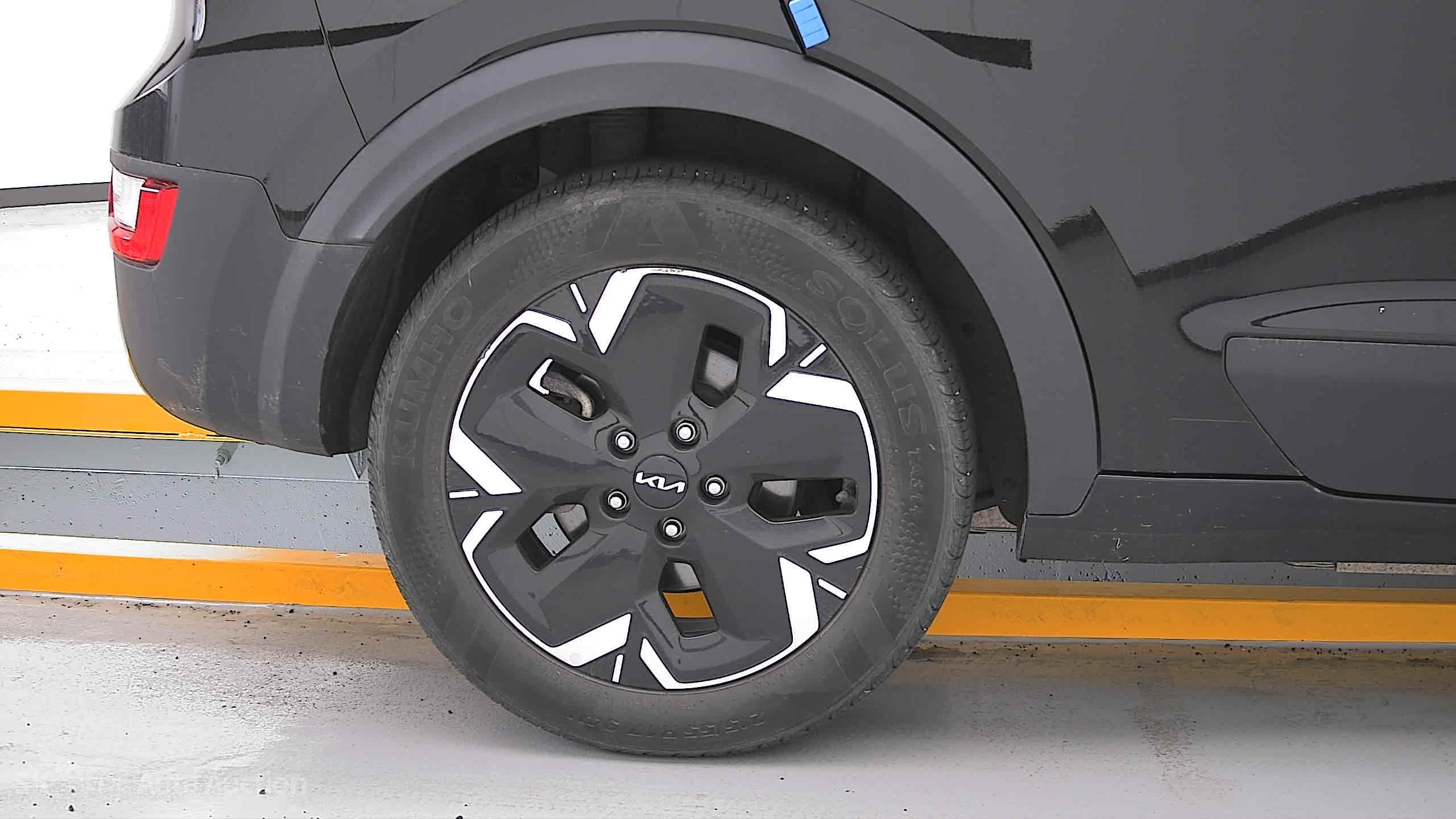 2023 - kia niro ev
