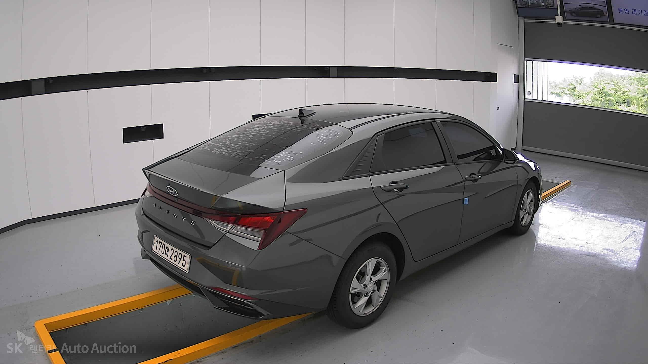 2021 - hyundai avante