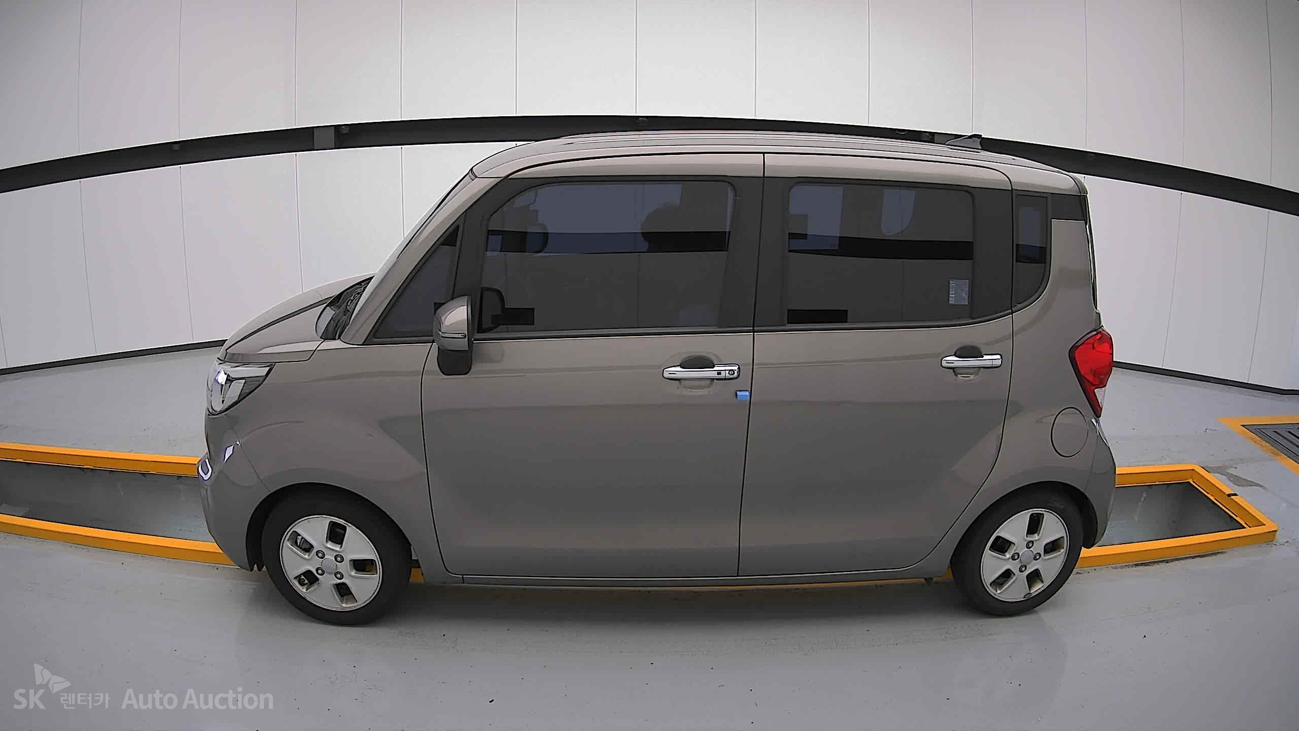 2021 - kia ray