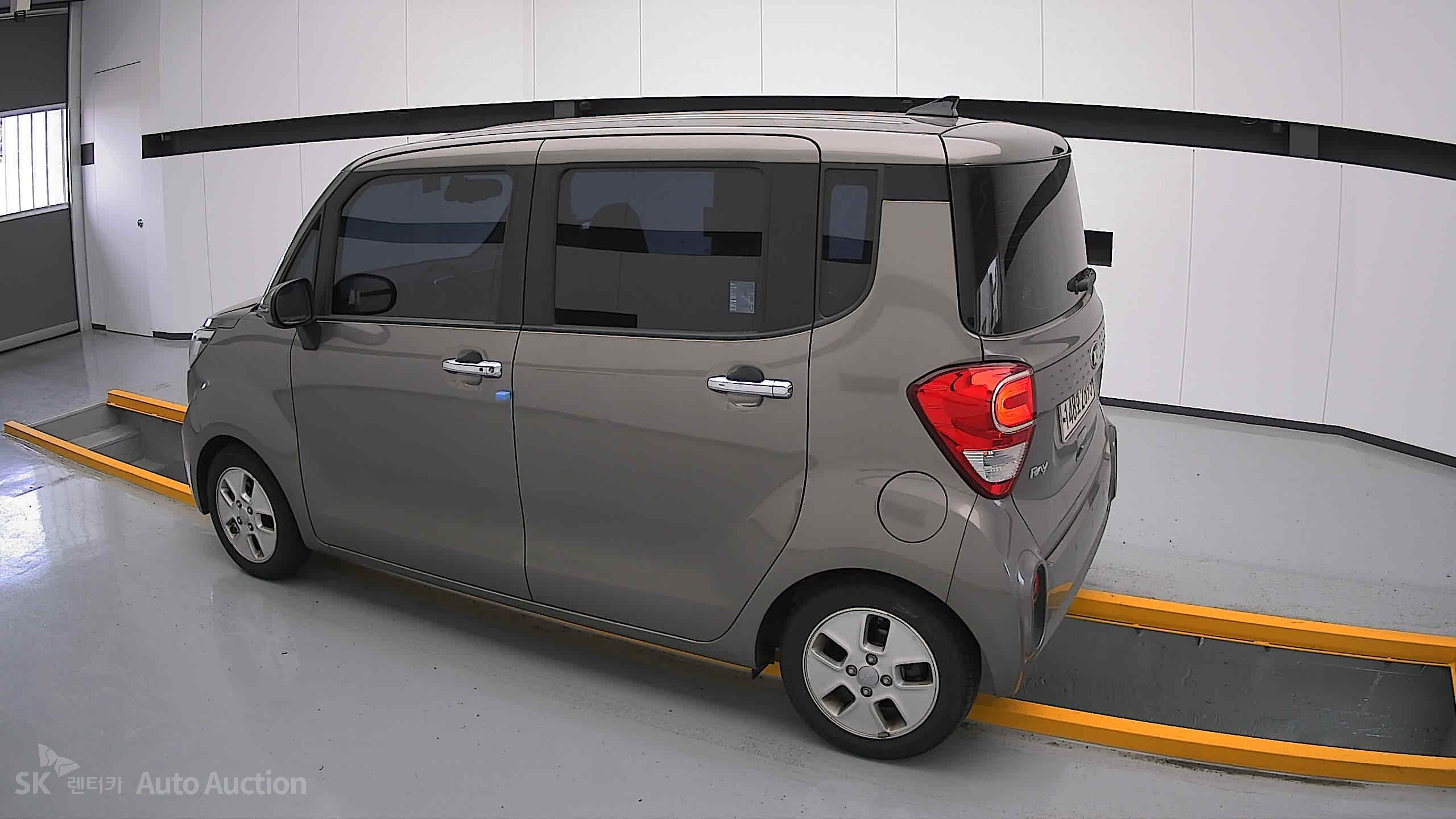 2021 - kia ray