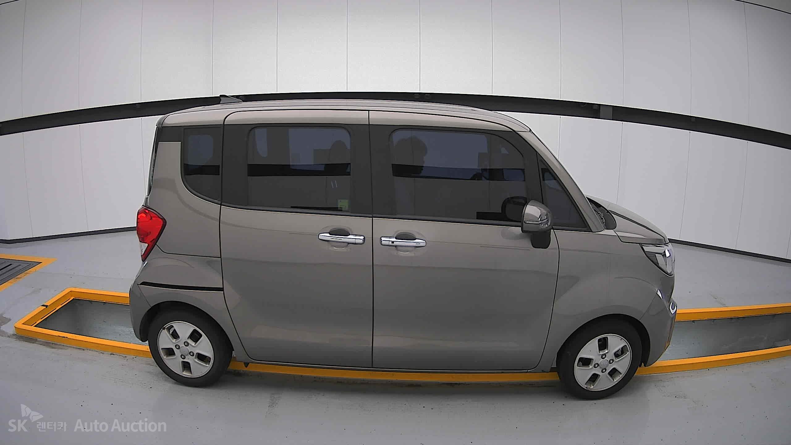 2021 - kia ray