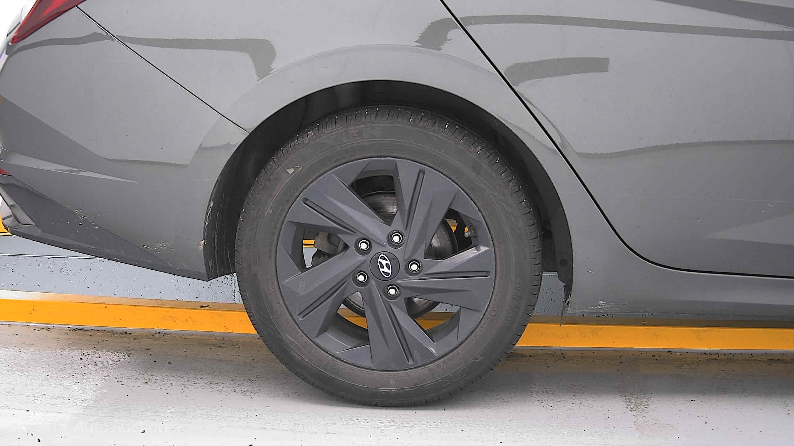 2023 - hyundai avante