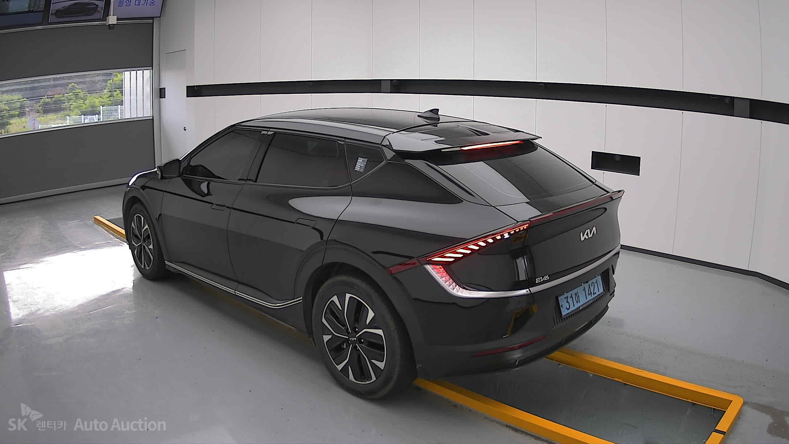 2022 - kia ev6