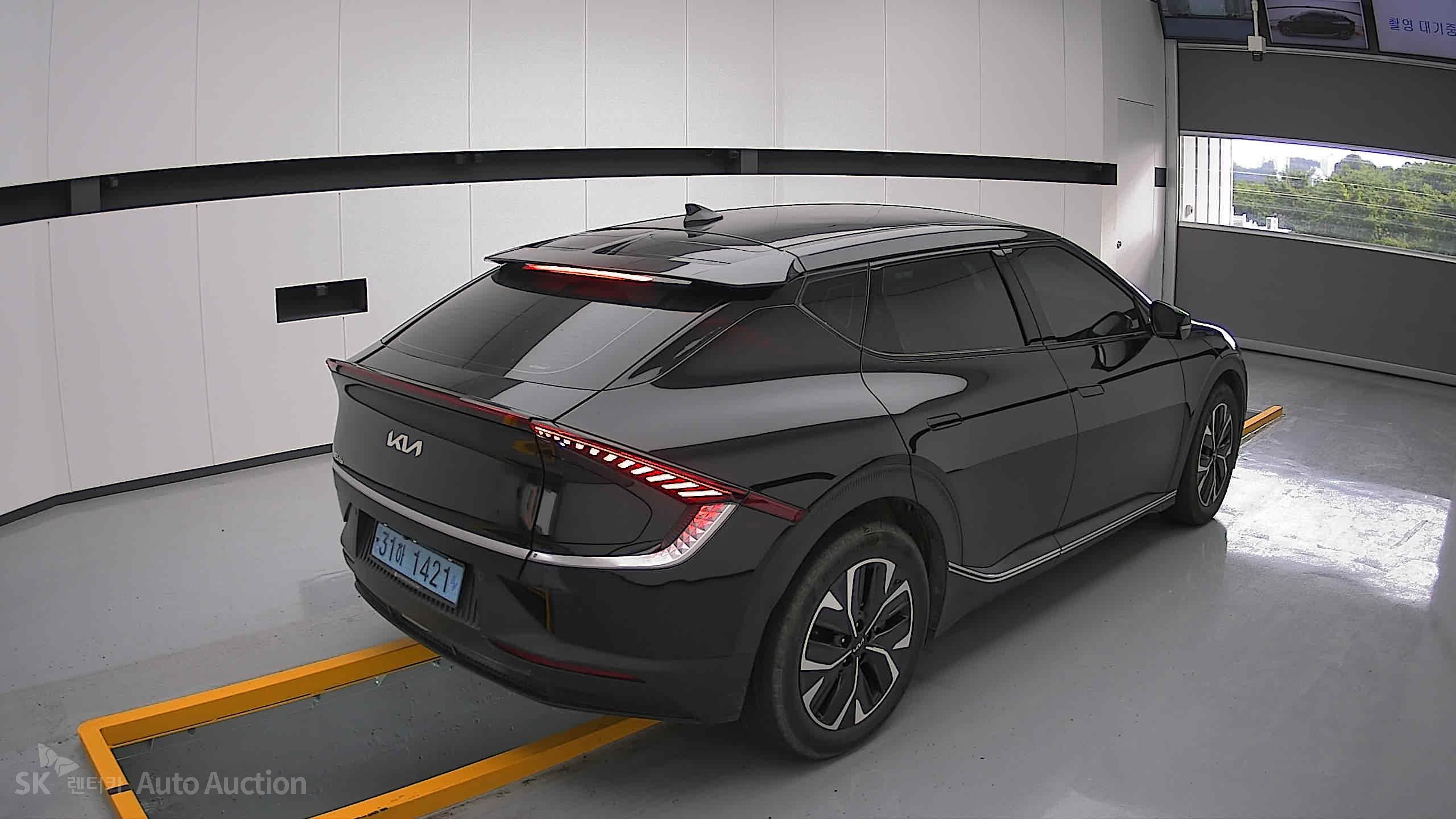 2022 - kia ev6