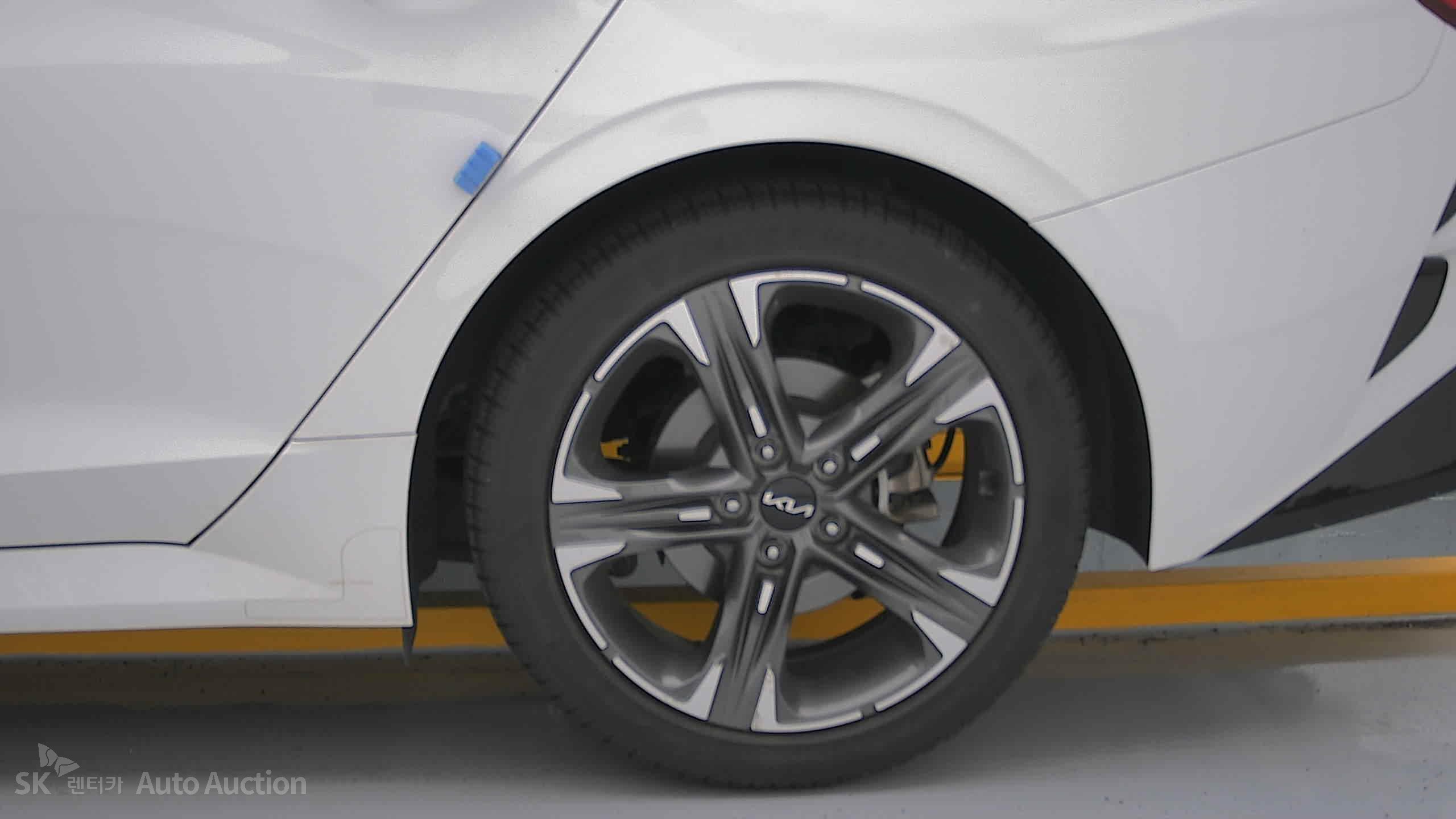 2022 - kia k5