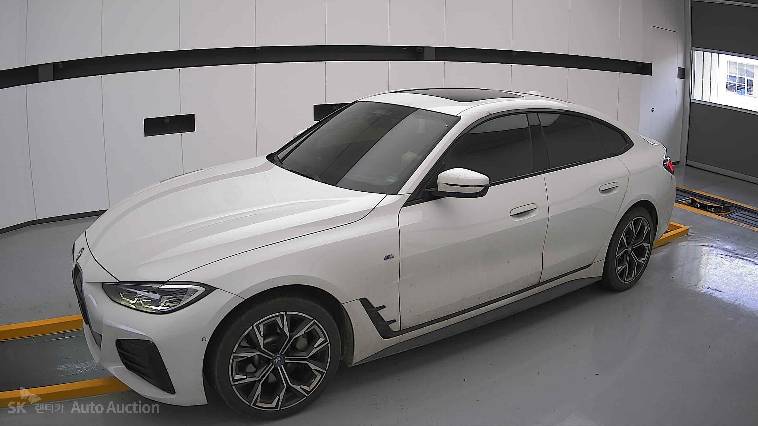 2022 - bmw i4 edrive40