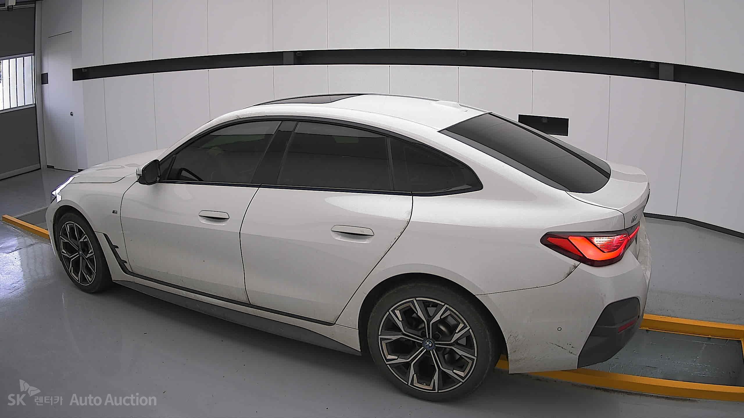 2022 - bmw i4 edrive40