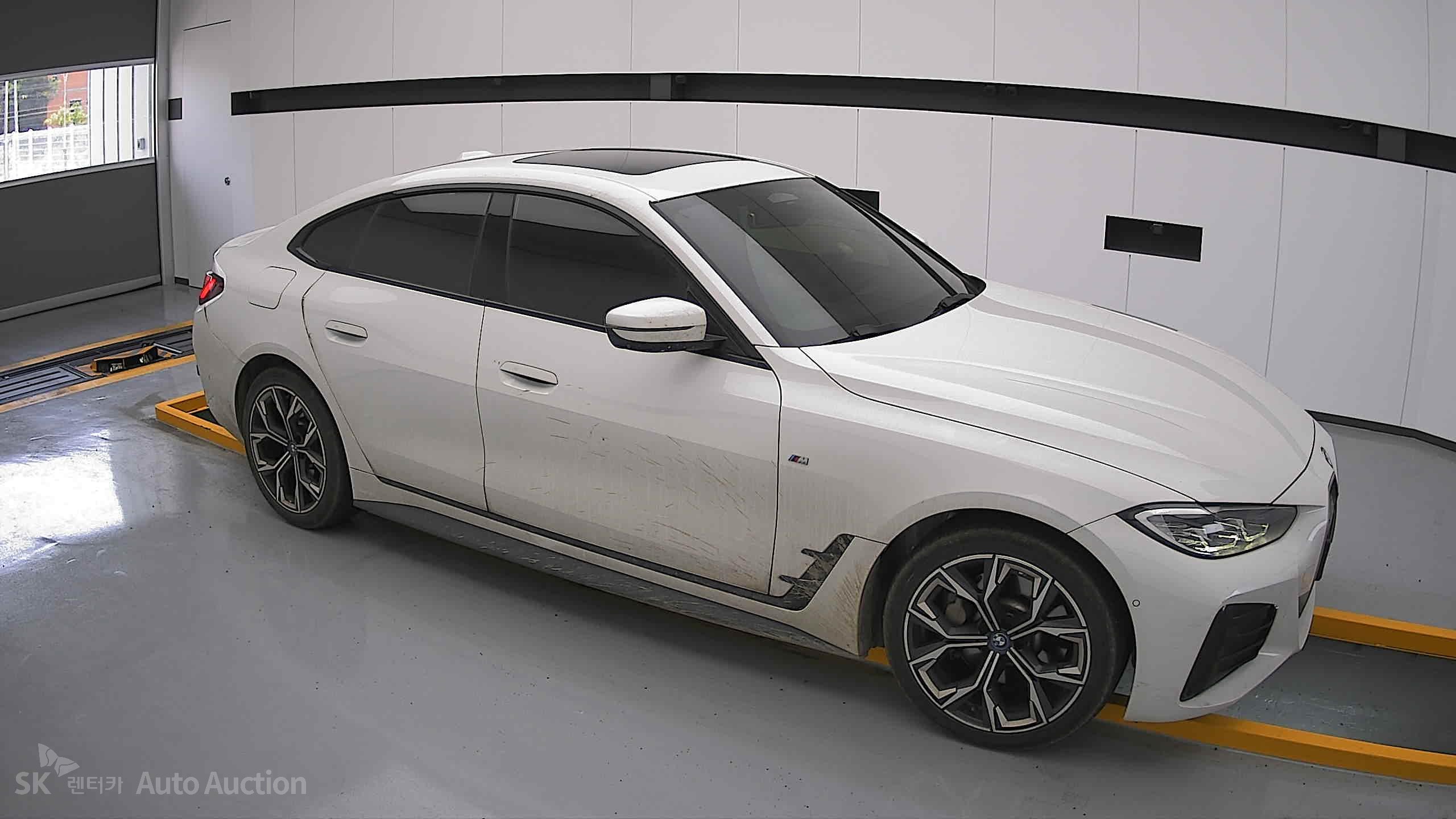 2022 - bmw i4 edrive40