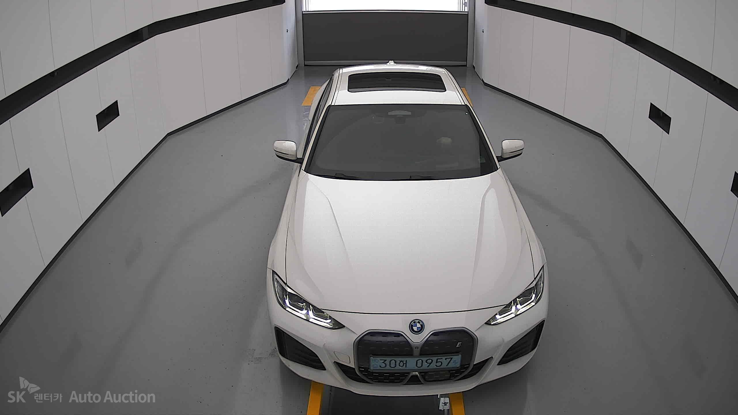 2022 - bmw i4 edrive40