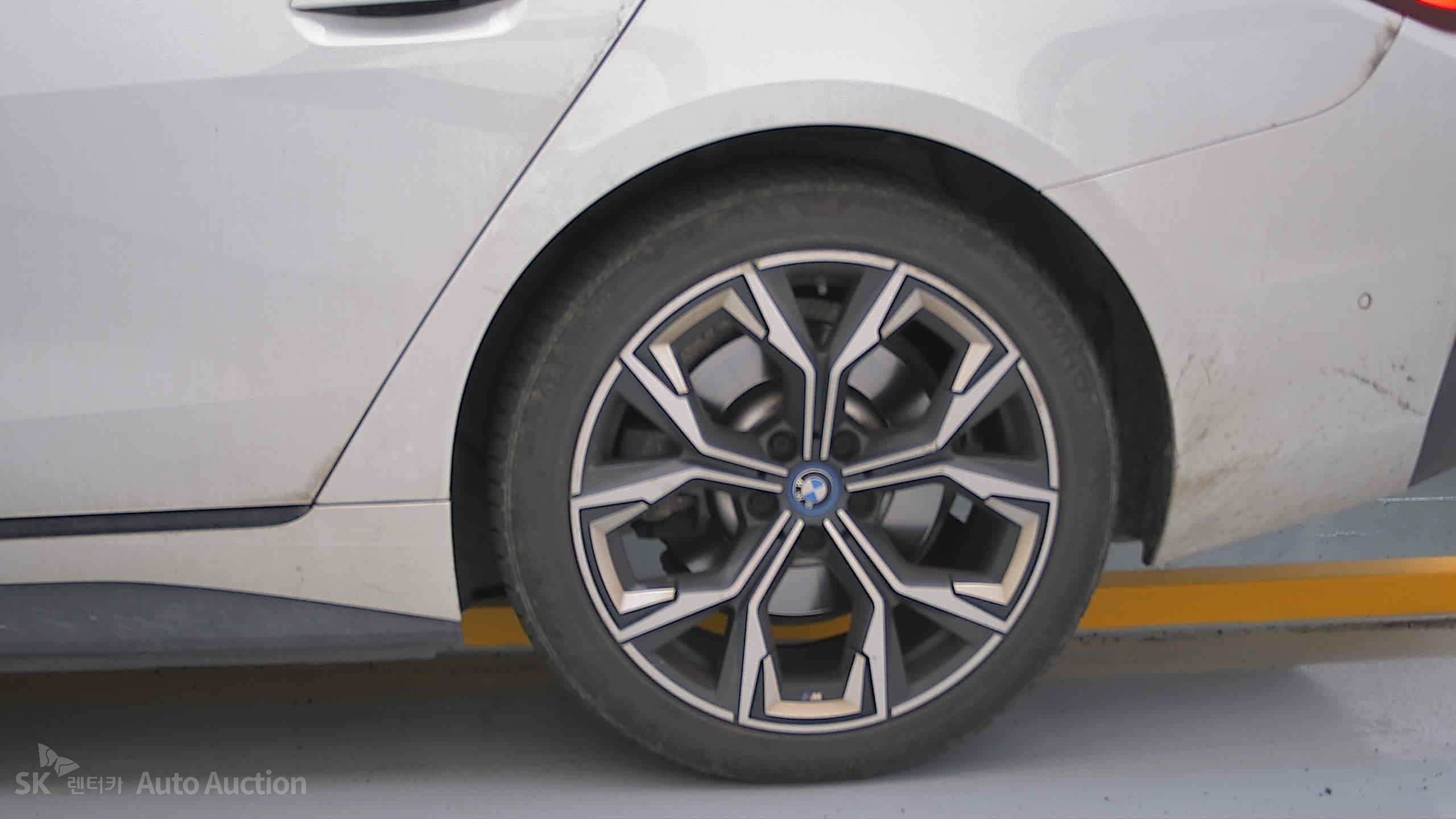 2022 - bmw i4 edrive40