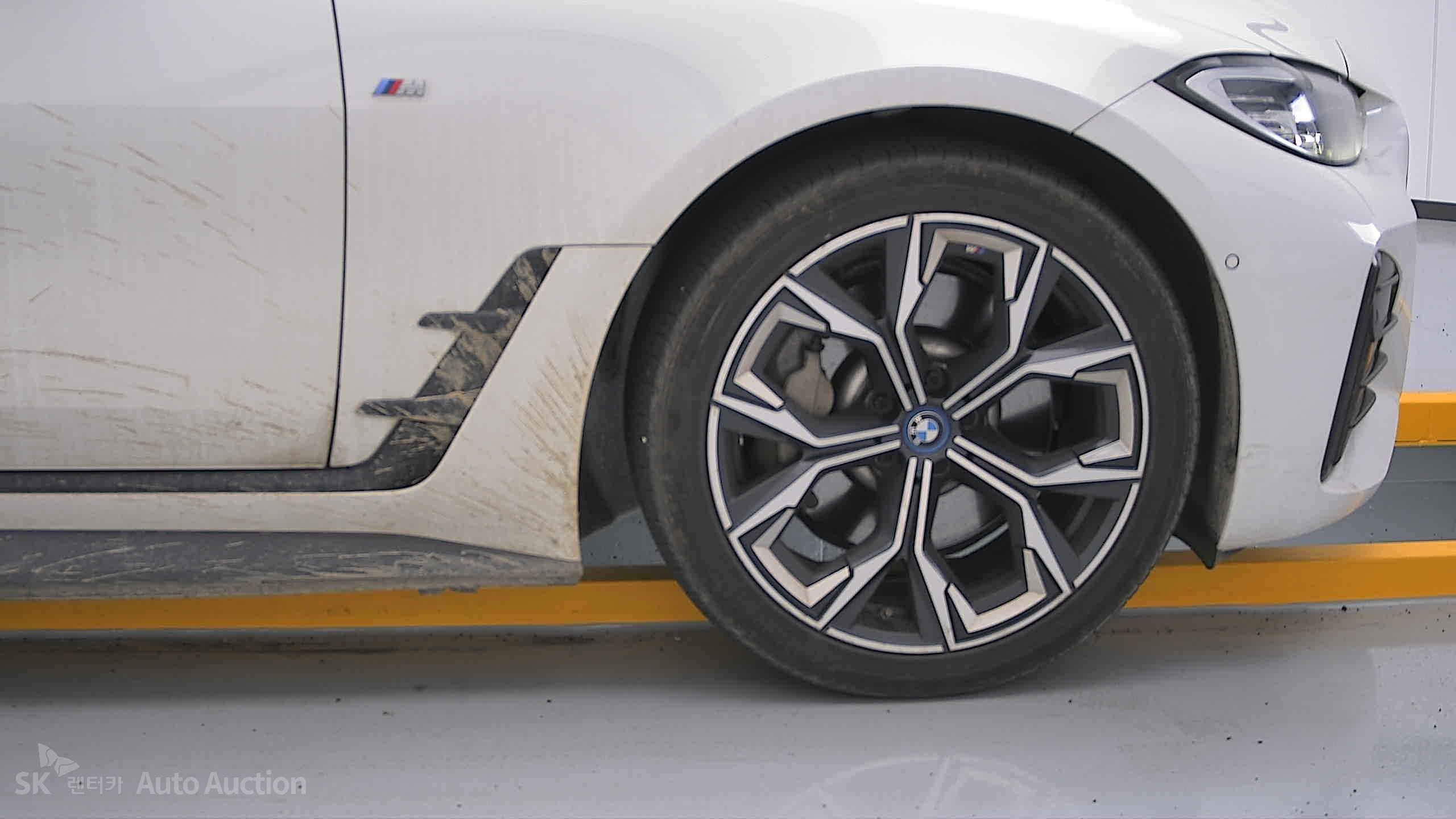 2022 - bmw i4 edrive40